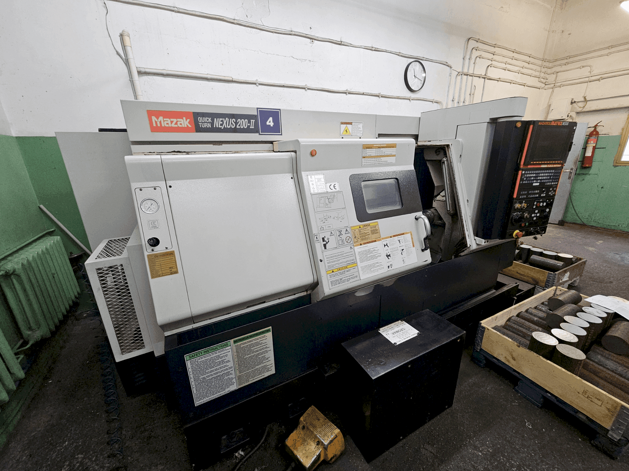 Frontansicht der Mazak QUICKTURN NEXUS 200-II Maschine