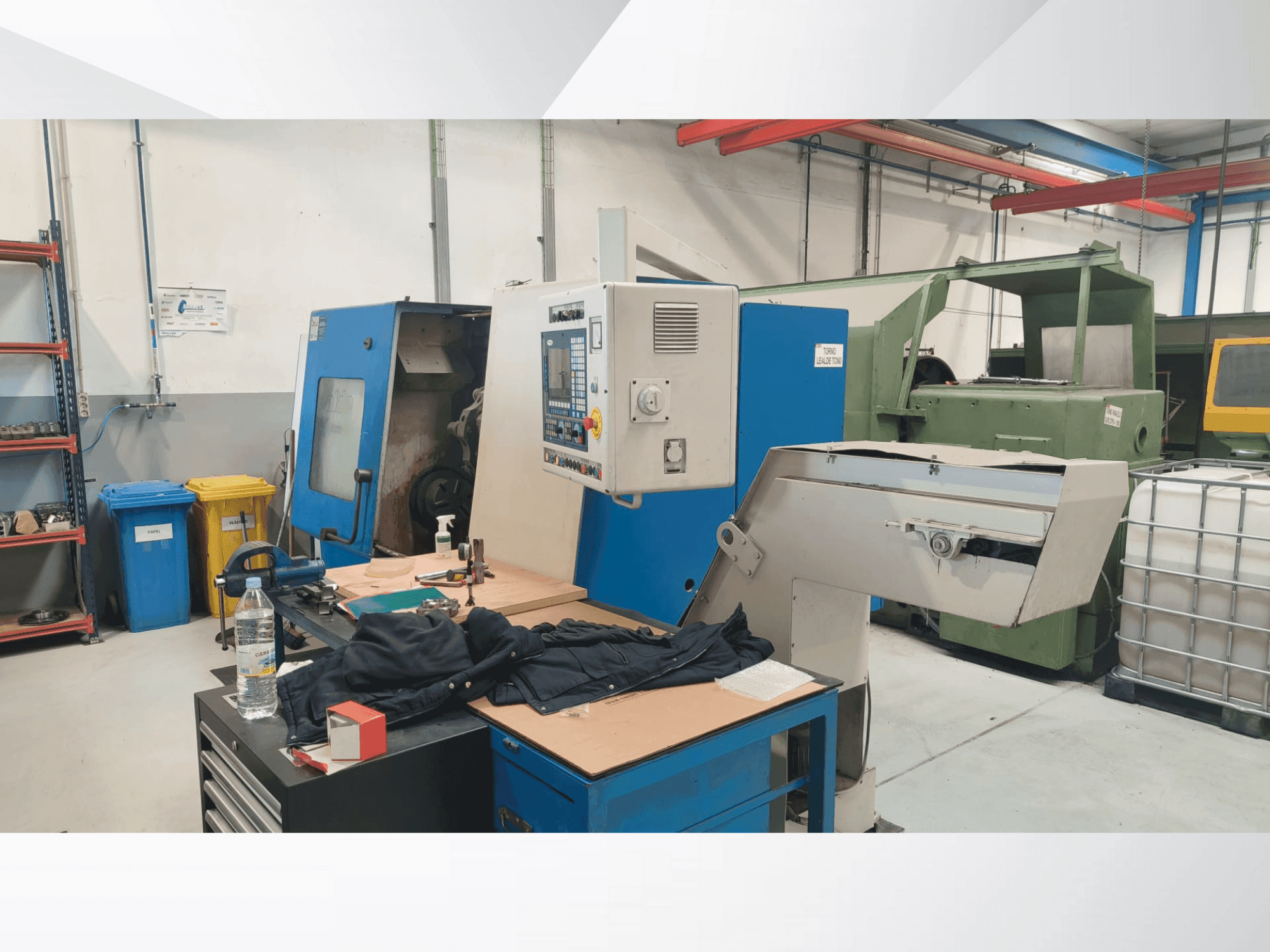 Seitenansicht der Lealde TCN-0 Maschine