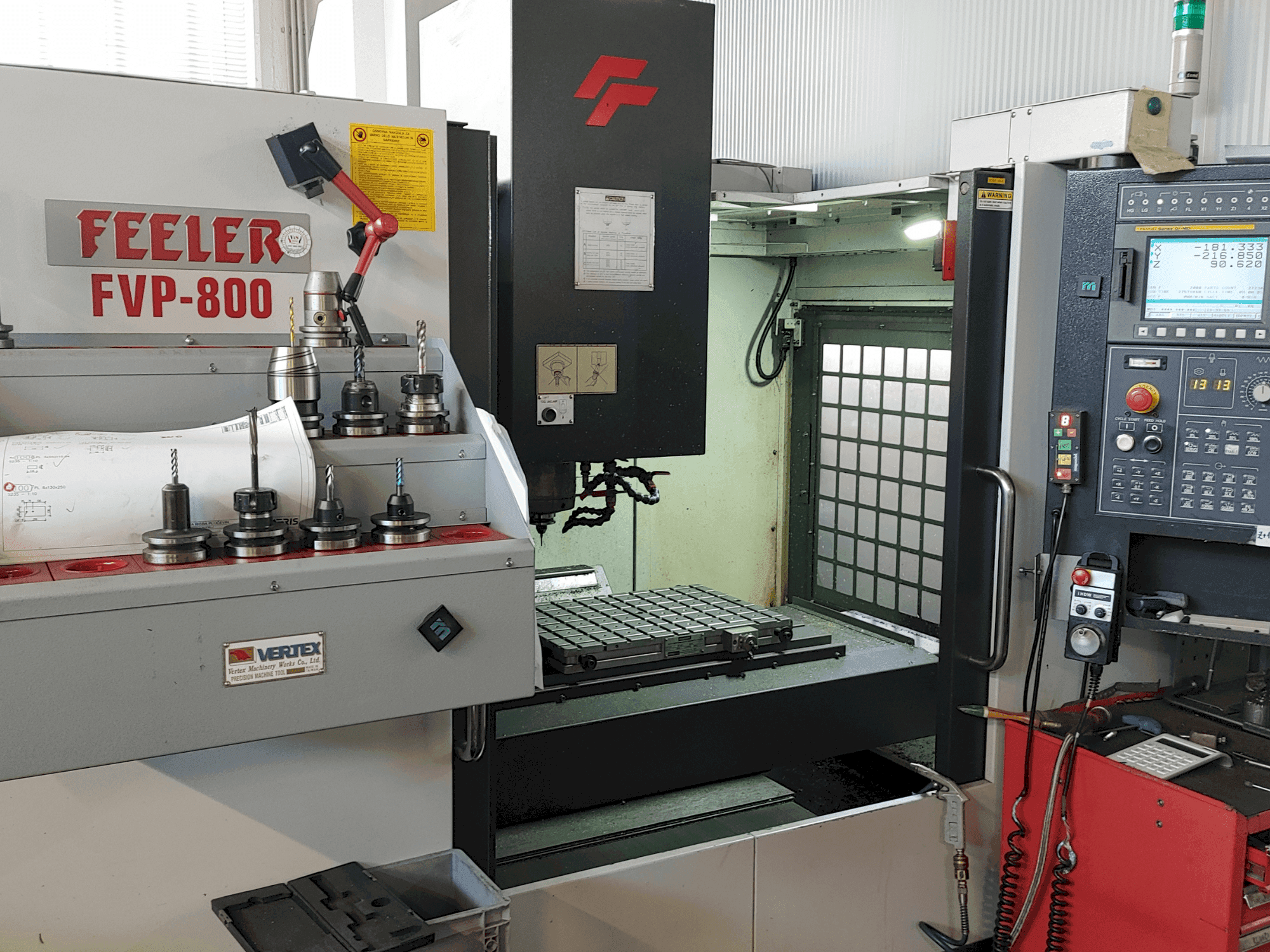 Frontansicht der Feeler PVF 800 Maschine