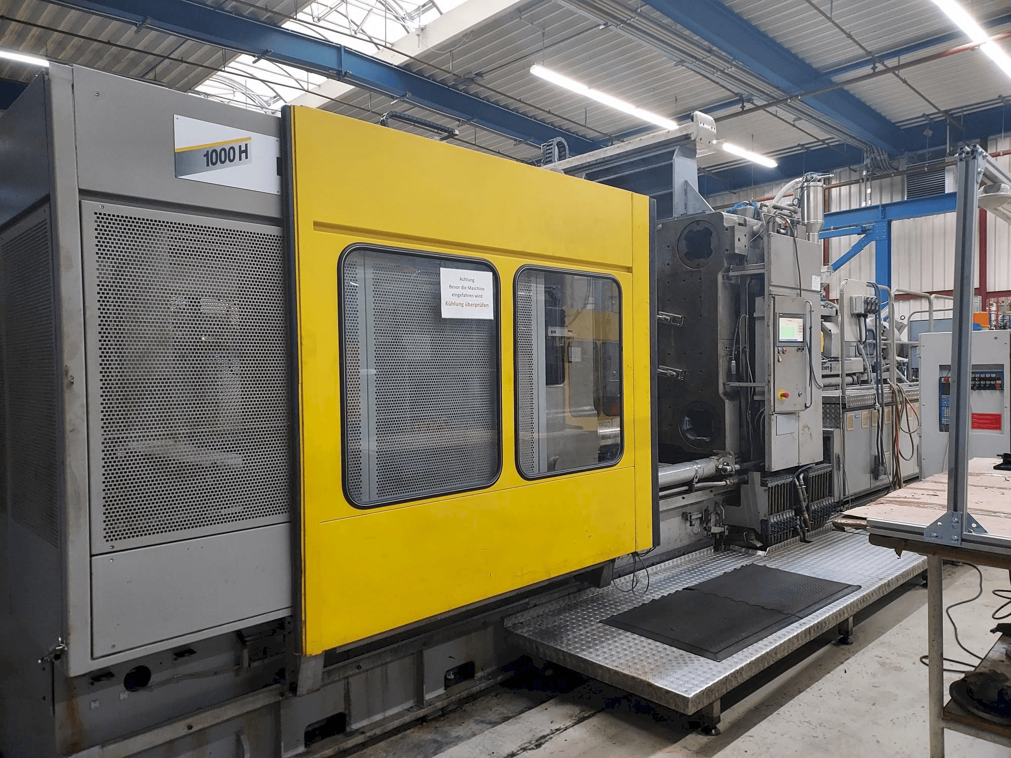 Frontansicht der Hemscheidt 1000 Maschine