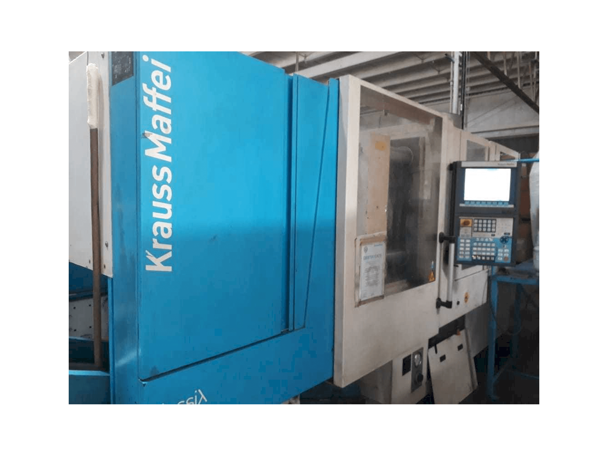 Frontansicht der Krauss Maffei 160/750 CX Maschine