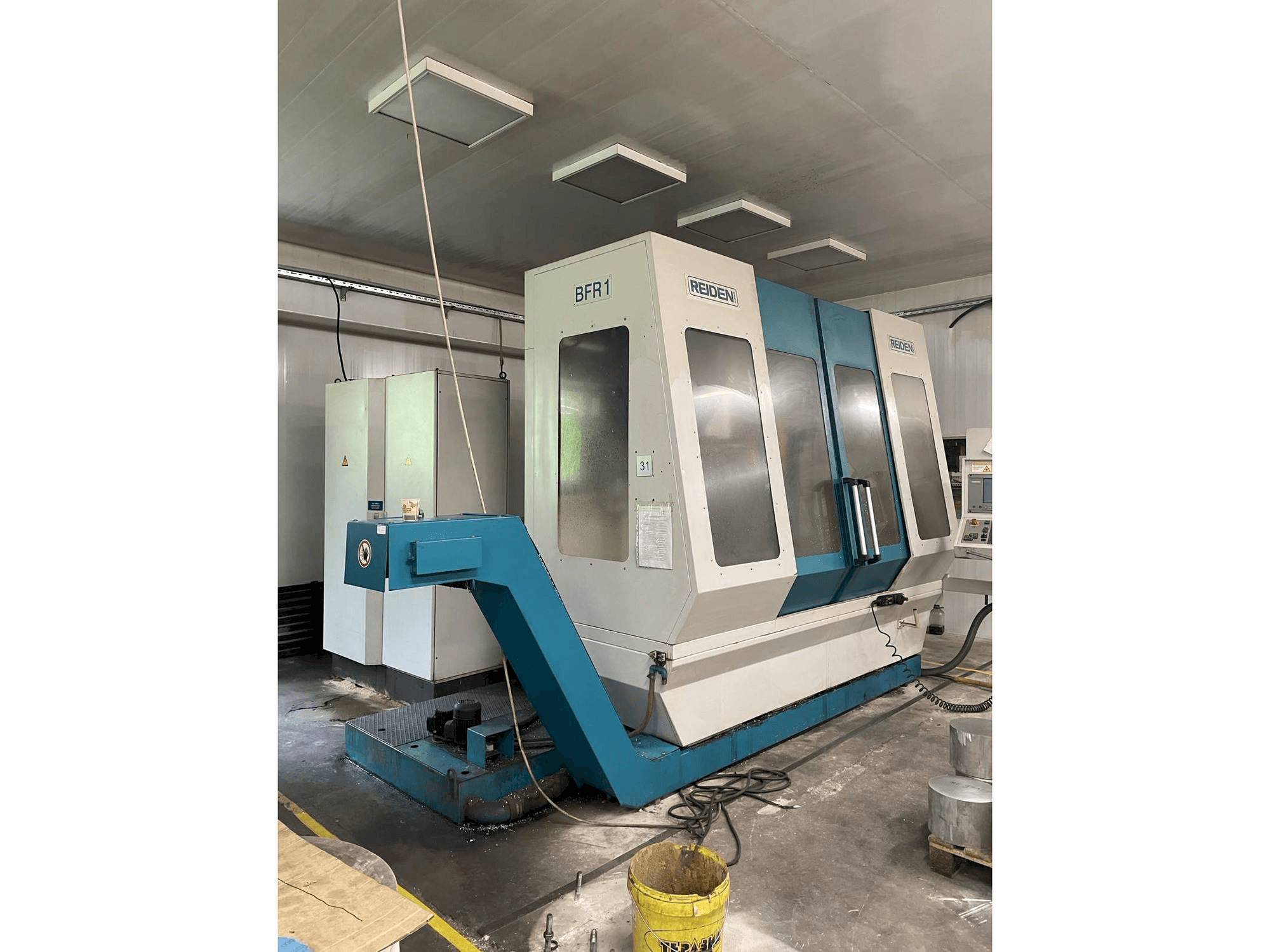 Front view of Reiden BFR 1 machine