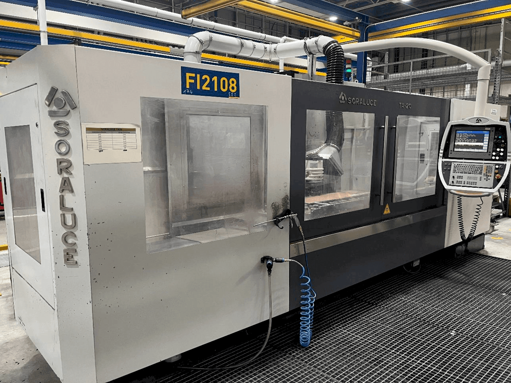 Frontansicht der Soraluce TA-20 Maschine