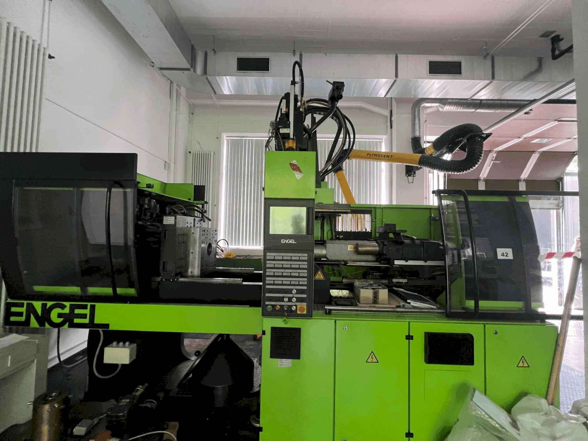 Frontansicht der Engel Victory 300H 80V/80 Combi Maschine