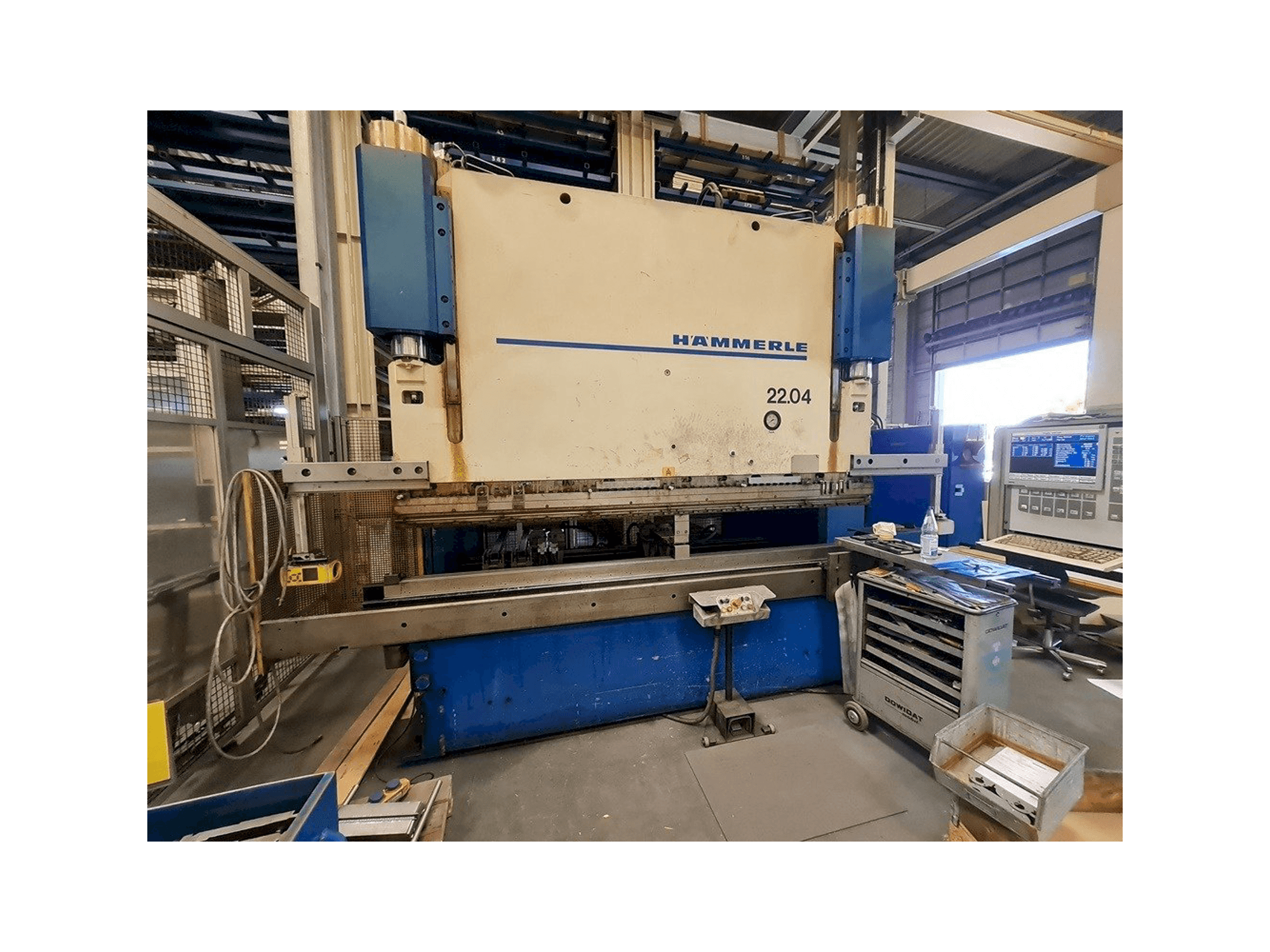 Front view of HAMMERLE AP 200-3100 machine