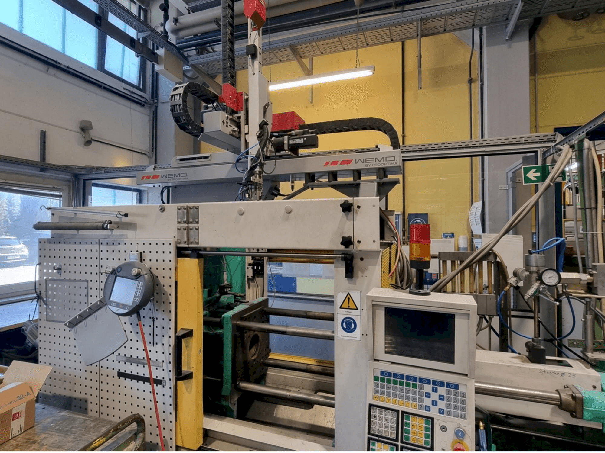 Frontansicht der Arburg ALLROUNDER Centex 270 C 500 - 250 Maschine