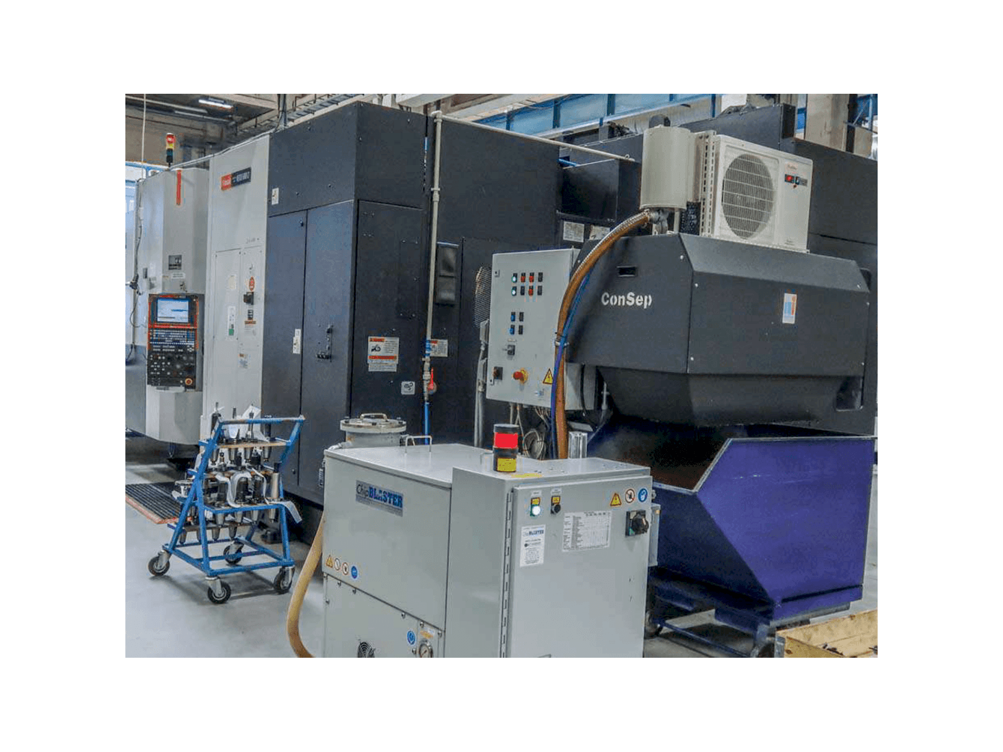 Frontansicht der Mazak NEXUS HCN 6000 II Maschine