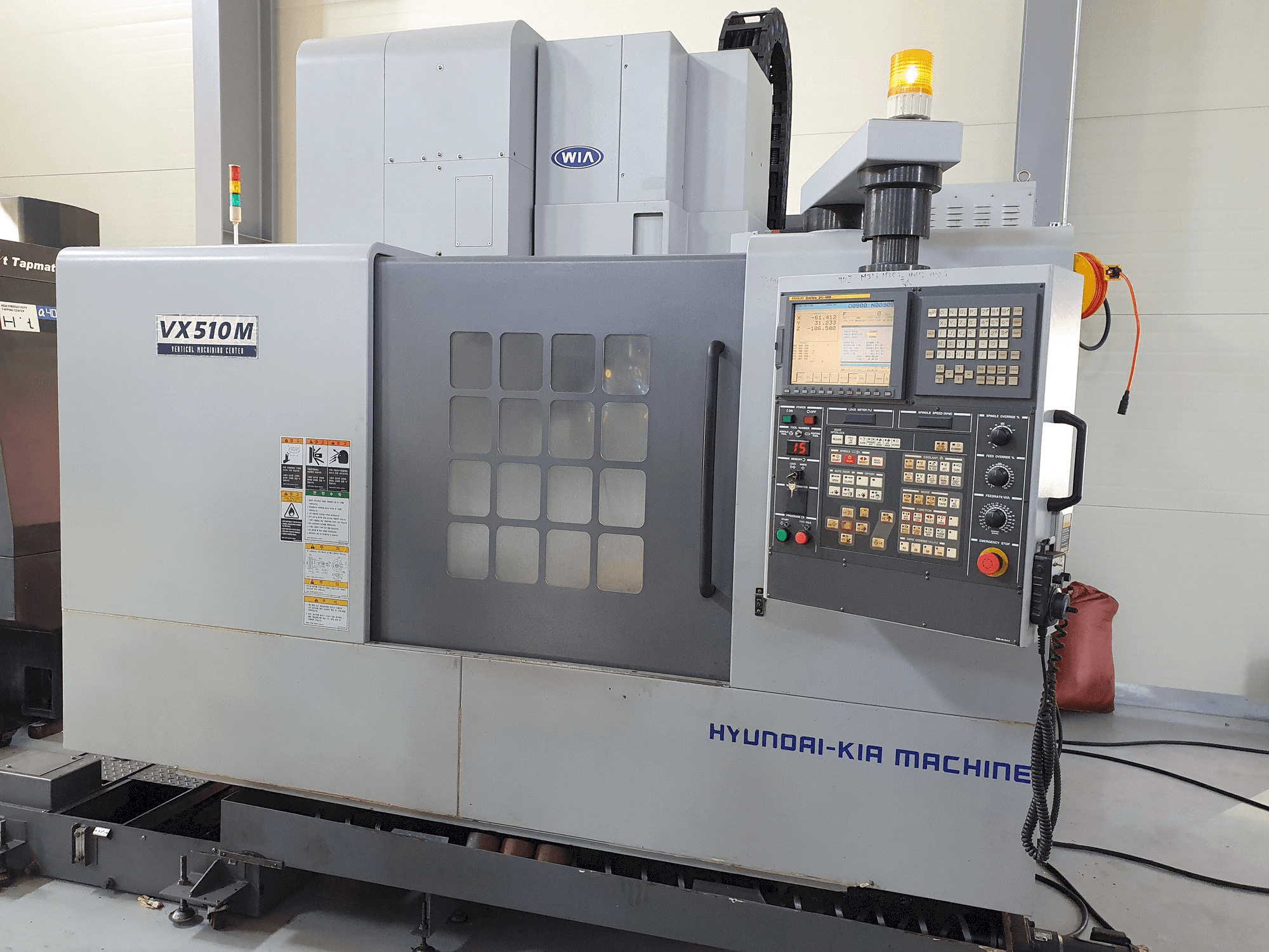 Frontansicht der Hyundai Kia VX510M Maschine