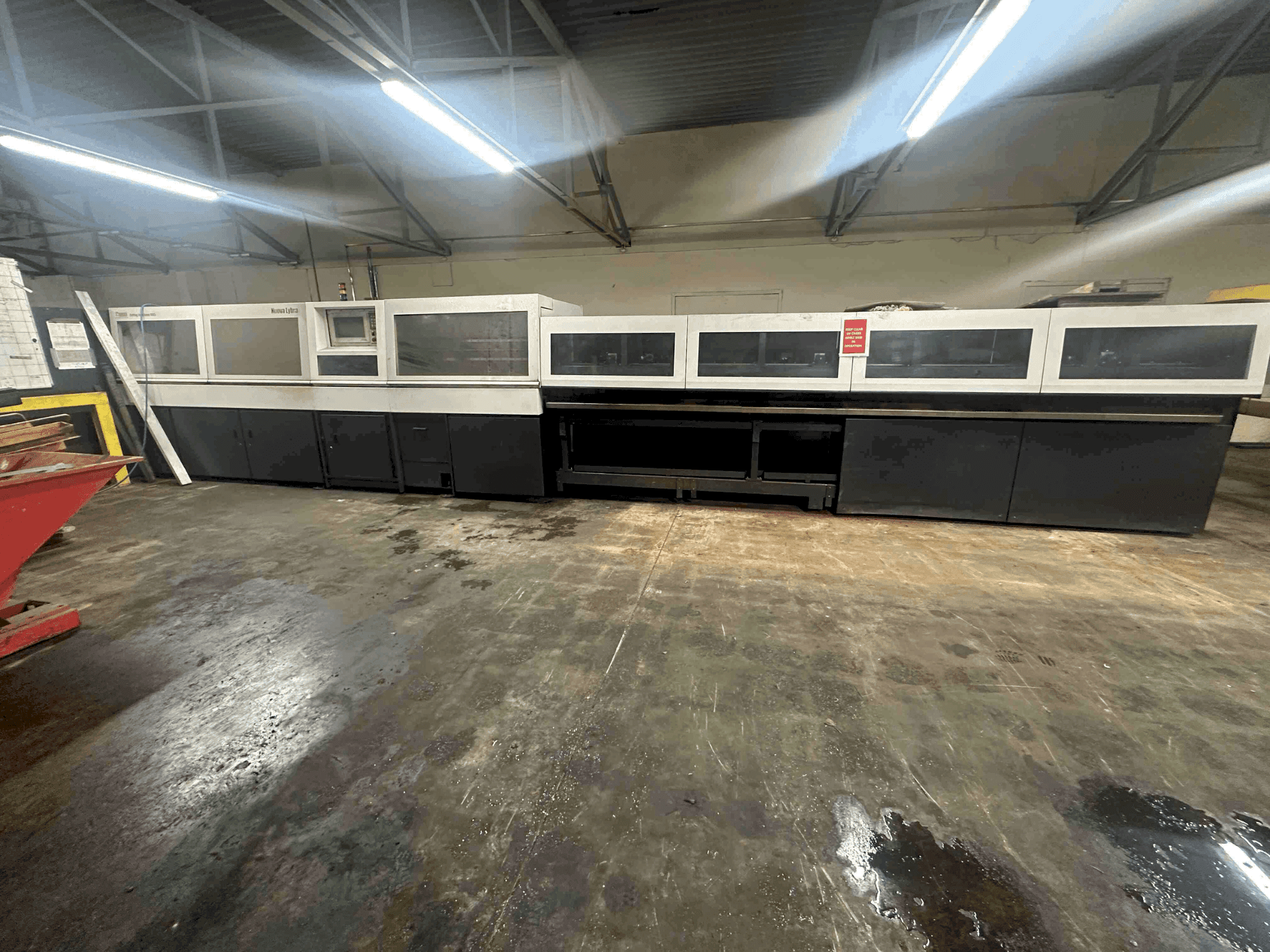 Frontansicht der RALC Conni Nouva Lybra Maschine