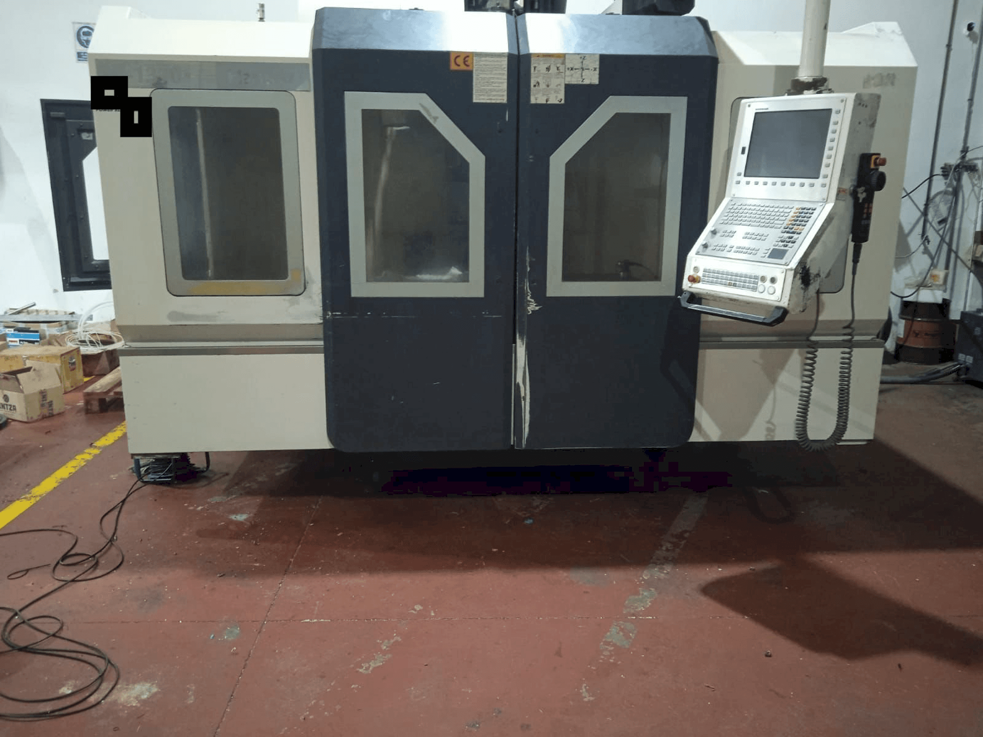 Frontansicht der Hartford LG-1370 Maschine