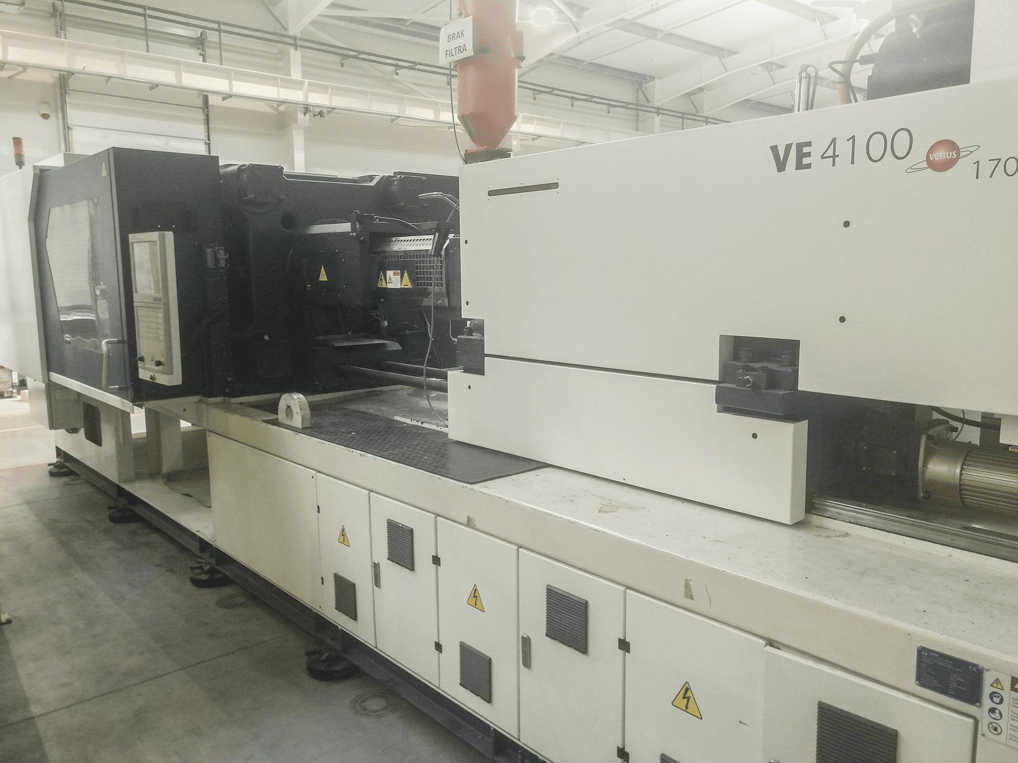 Rechte Ansicht der Zhafir VE 4100/1700 Maschine