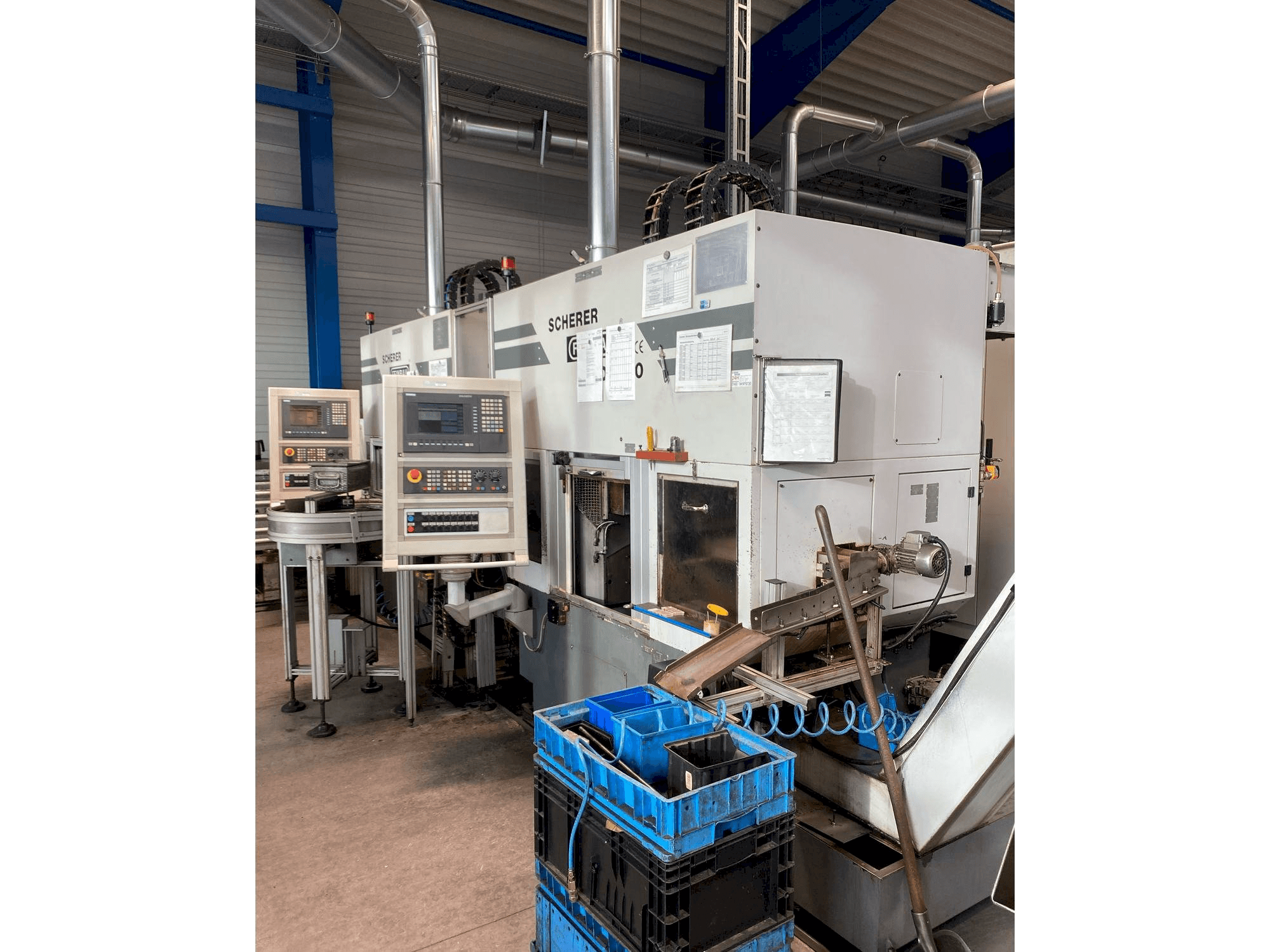 Front view of Scherer - Feinbau VDZ 100 machine