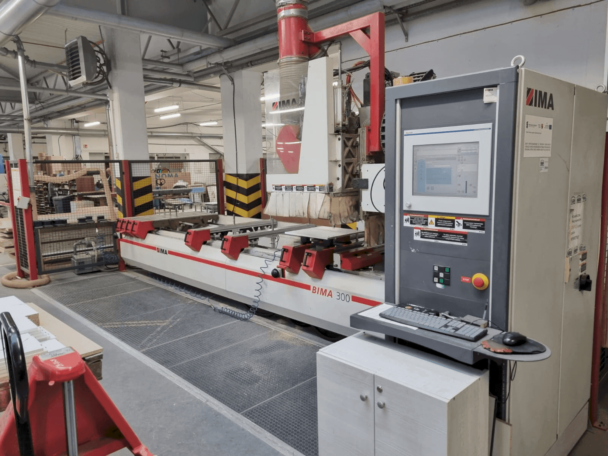 Frontansicht der IMA BIMA 300 Maschine
