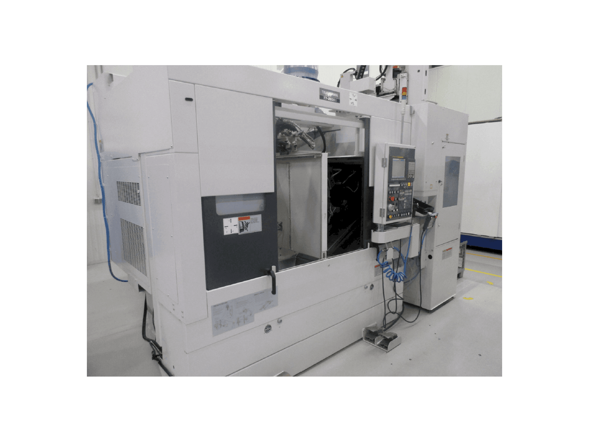 Frontansicht der Takisawa TT-2600G Maschine