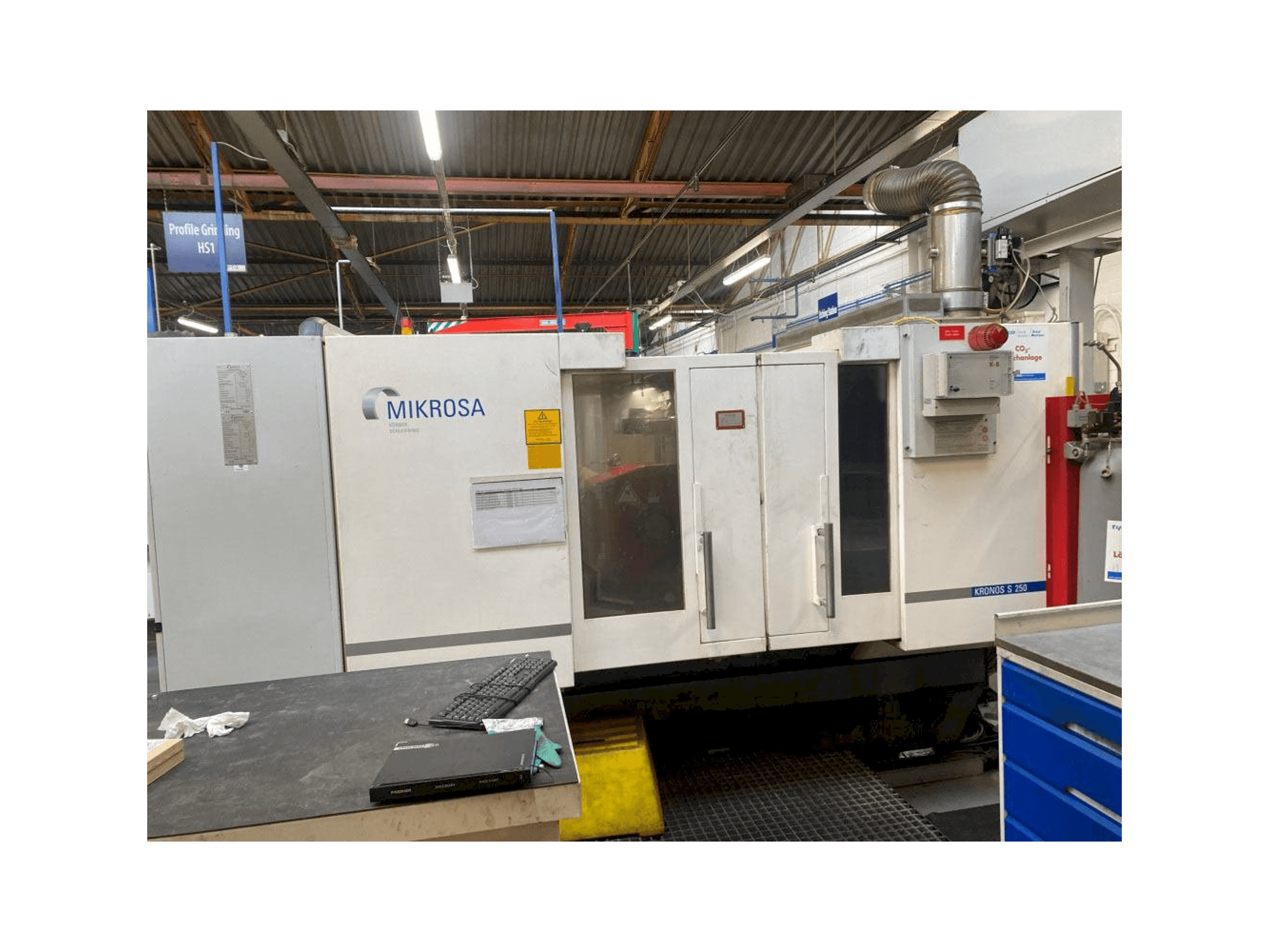 Frontansicht der Schaudt Mikrosa Kronos S250 Maschine