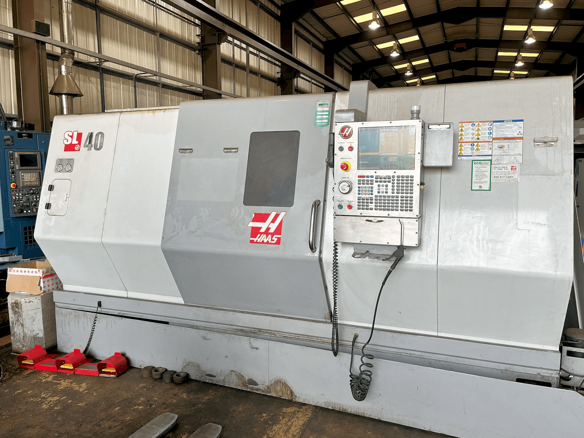Frontansicht der HAAS SL-40 Maschine