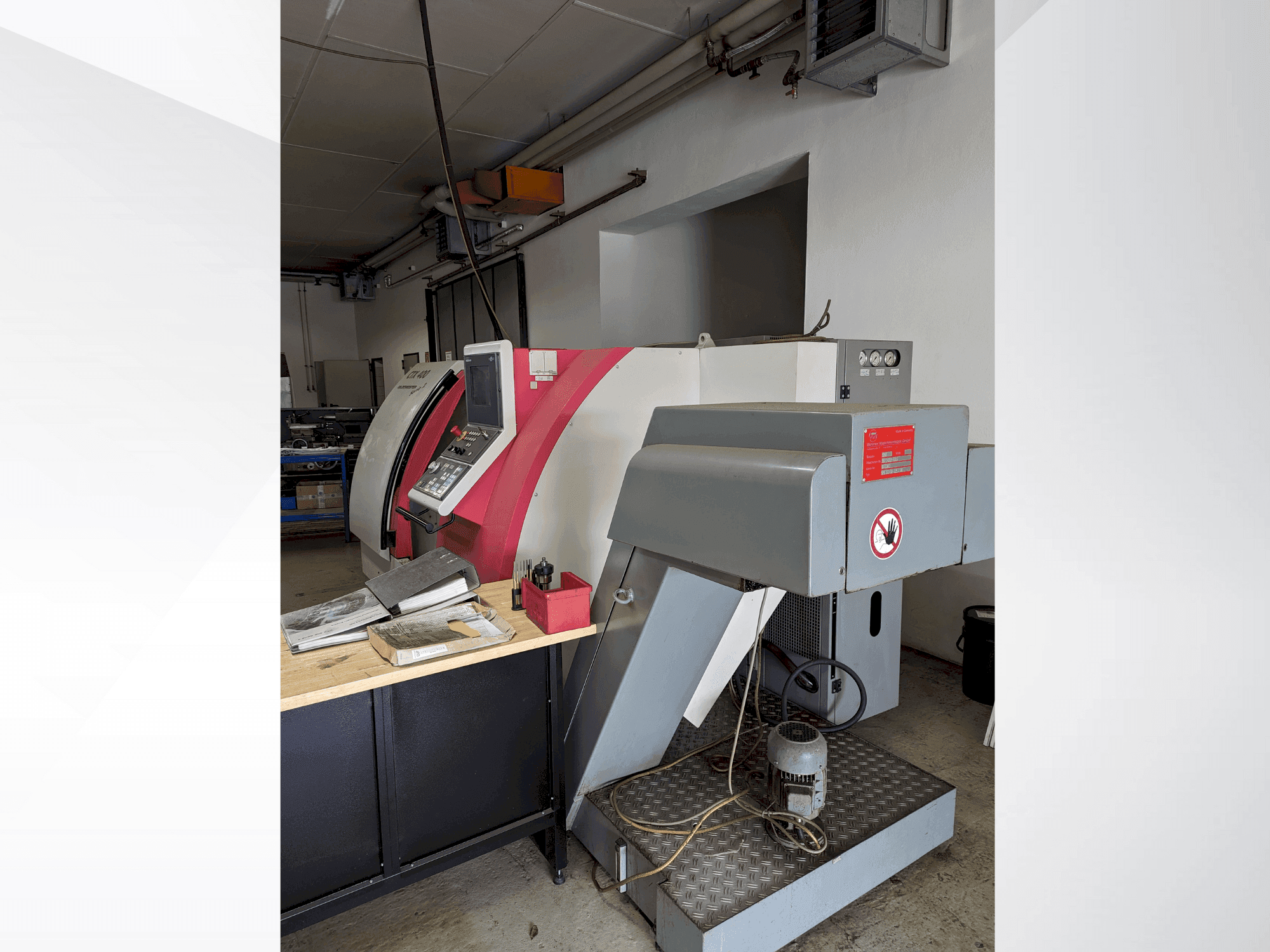 Linke Seitenansicht der Gildemeister CTX 400 Serie 2 (1998) Maschine