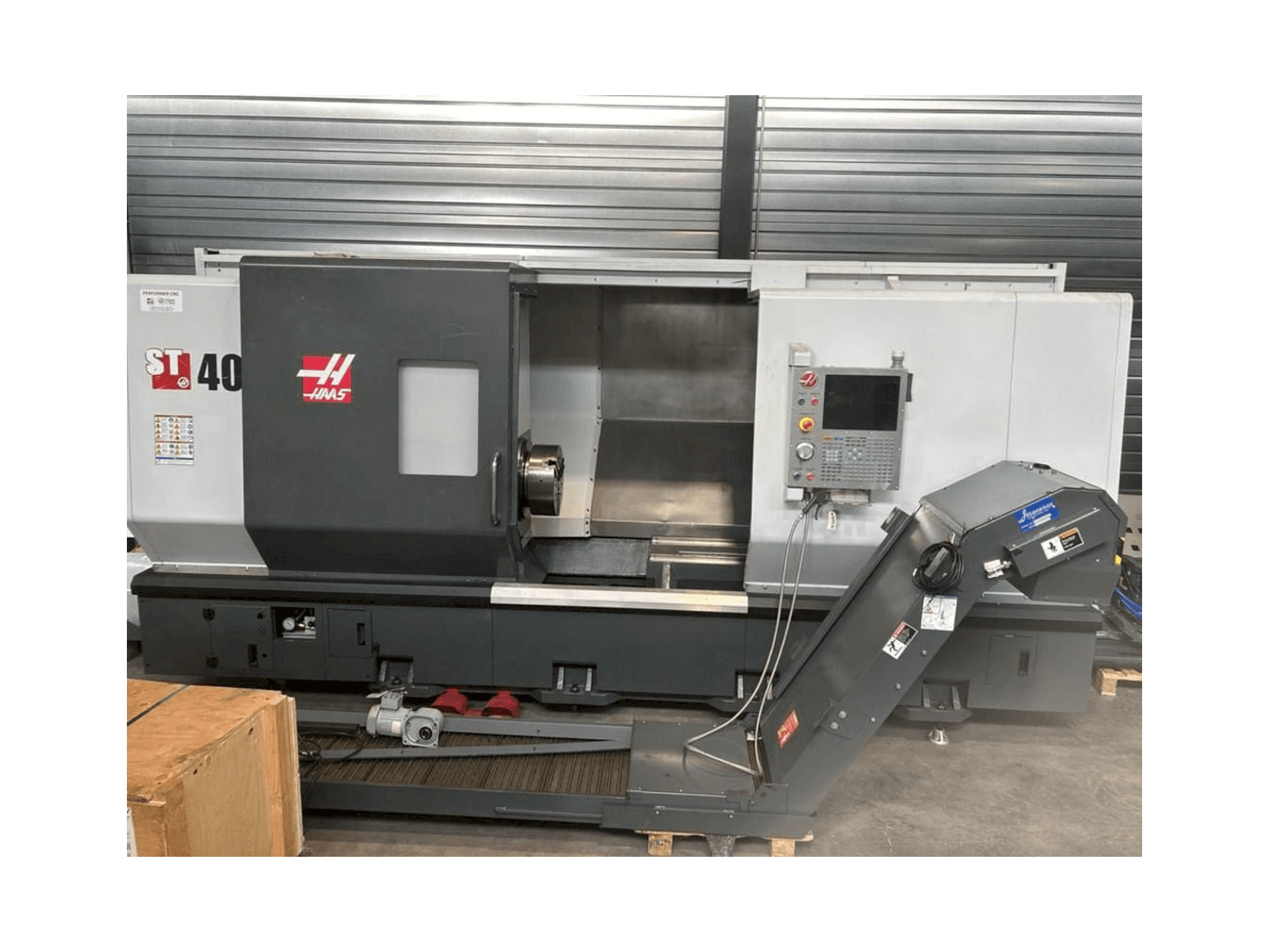Frontansicht der HAAS ST-40 Maschine