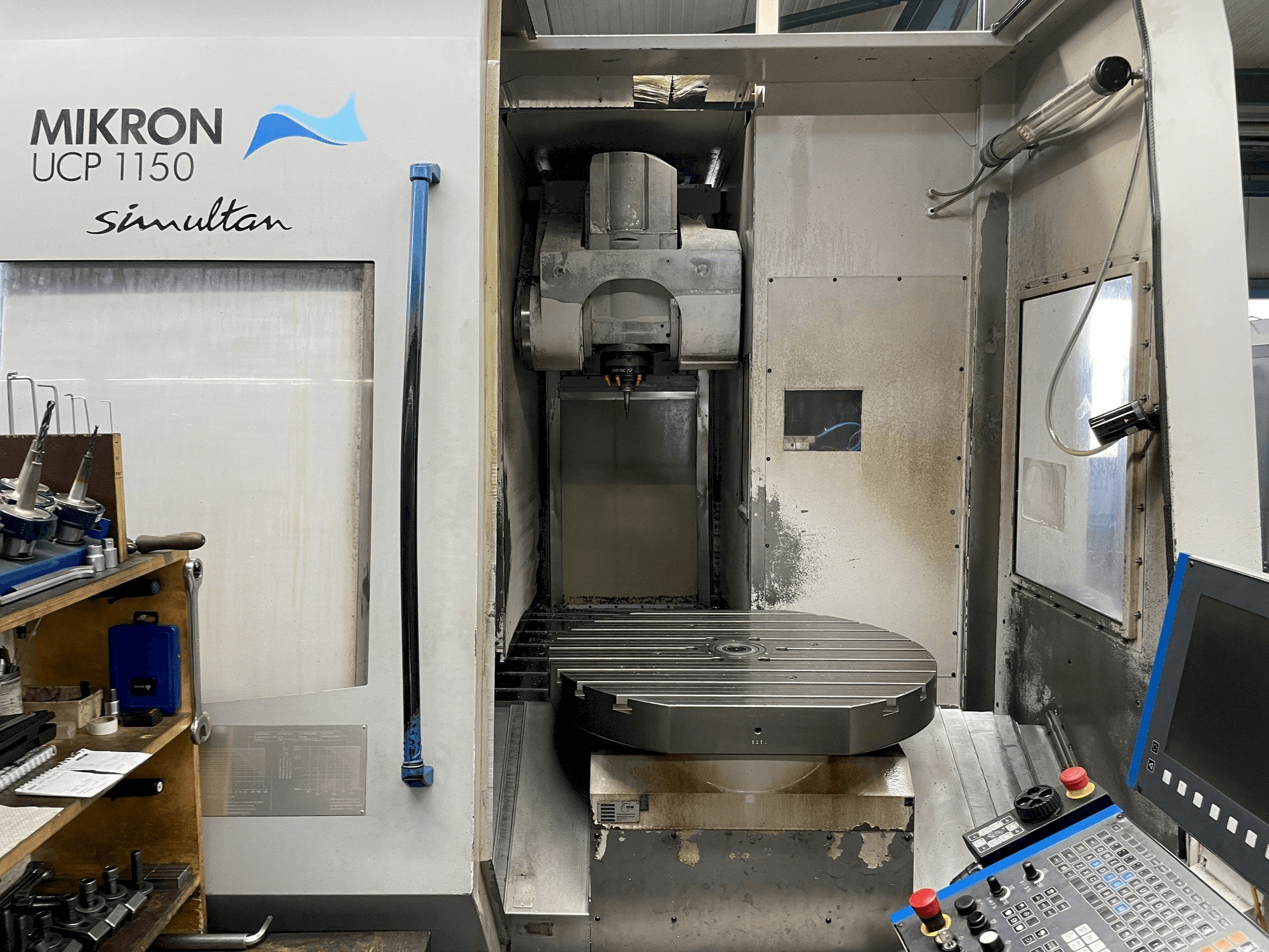 Front view of MIKRON UCP 1150 SIMULTAN machine