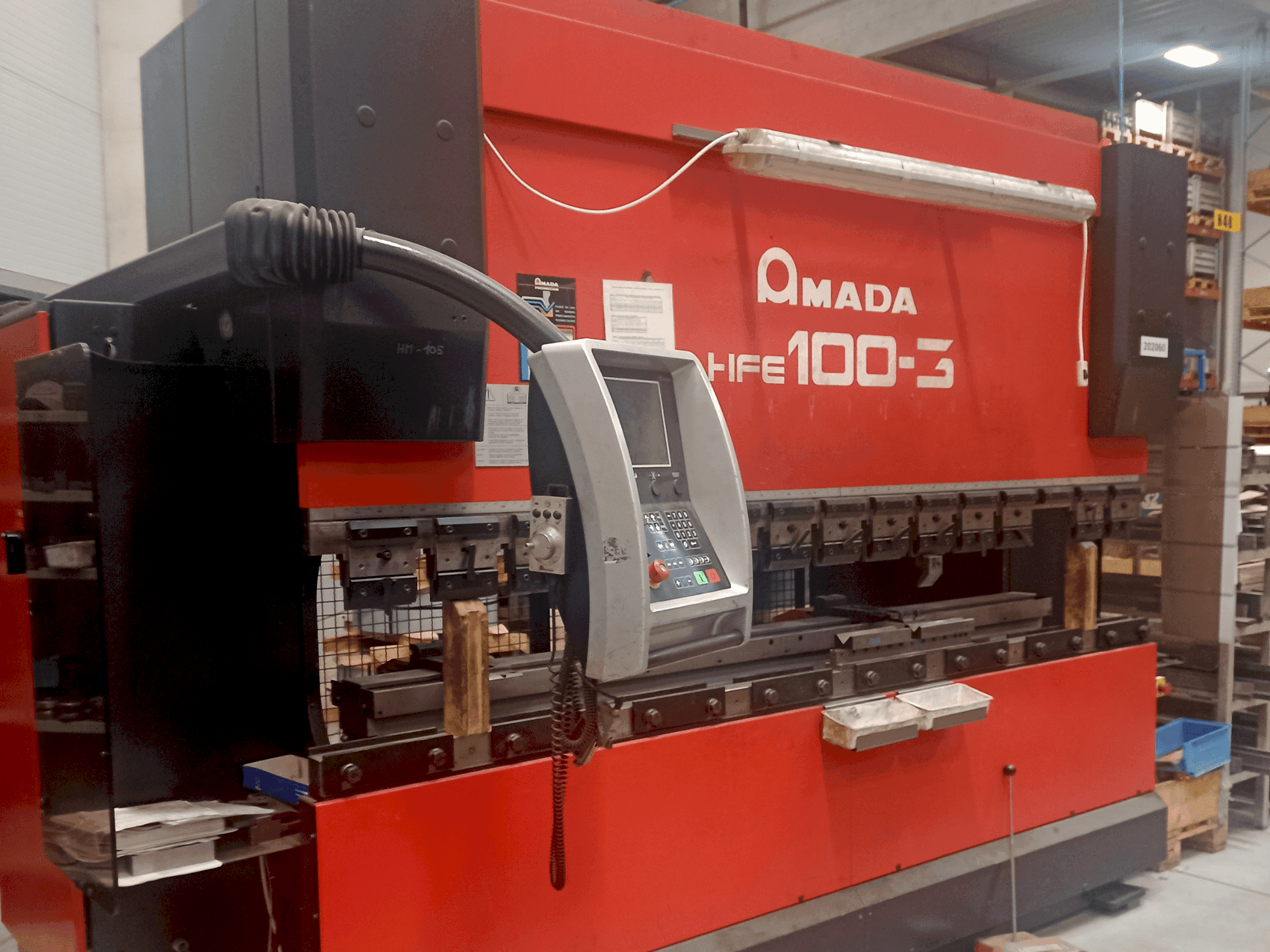 Front view of AMADA HFE 100-3 machine