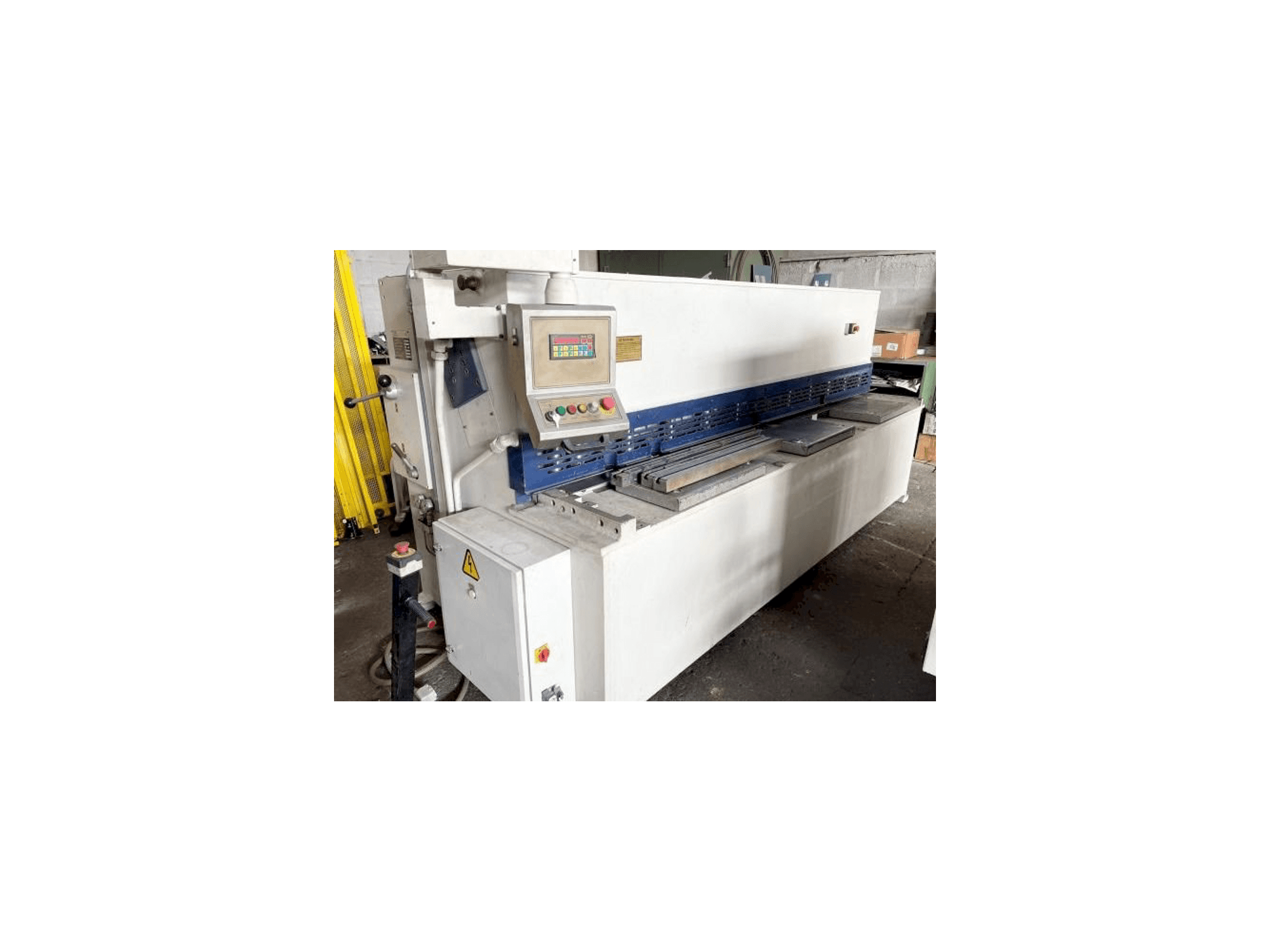 Frontansicht der ALPA COF 3050mm x 4/6mm Maschine