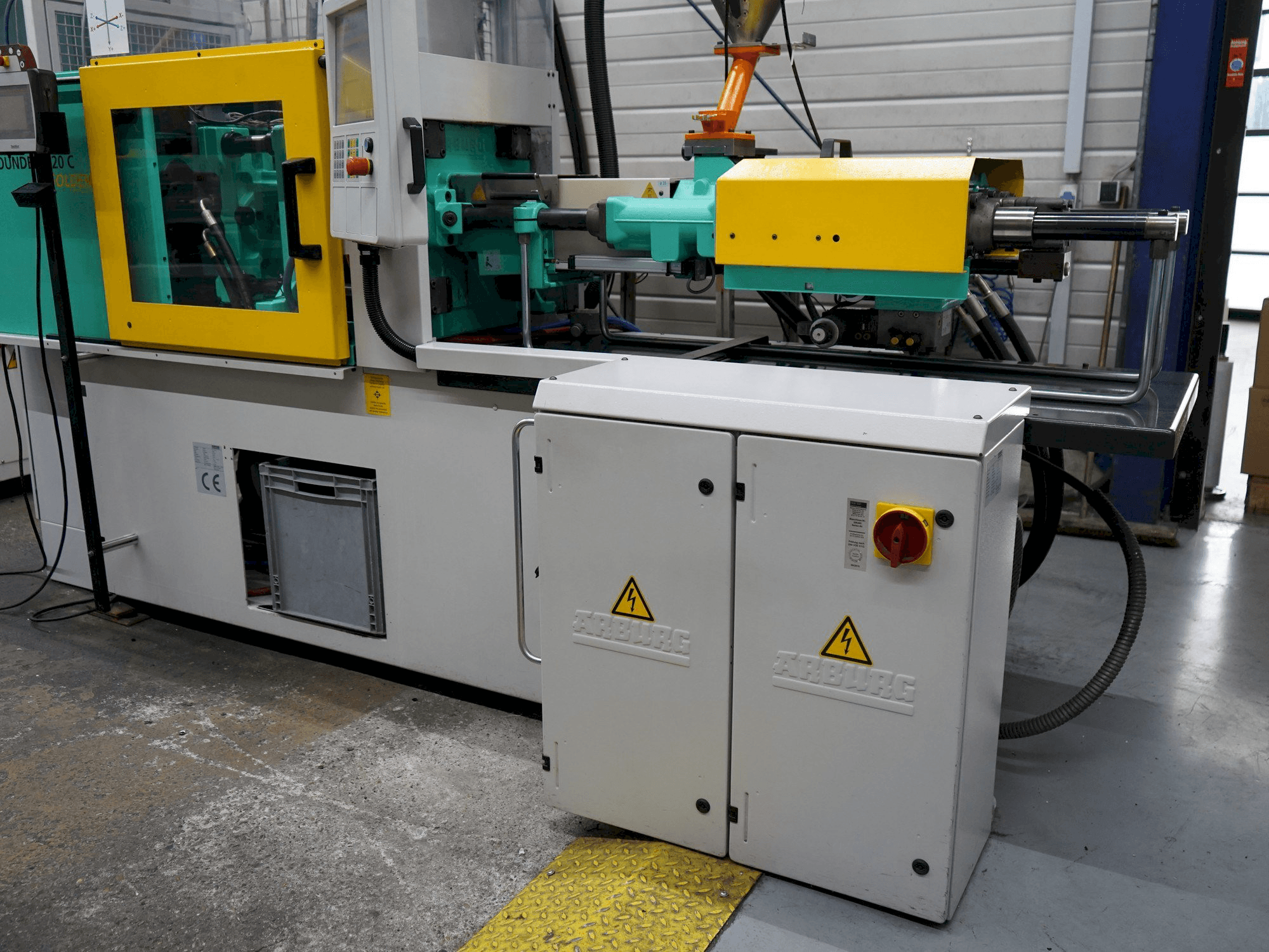 Front view of Arburg 320C (500-170) machine