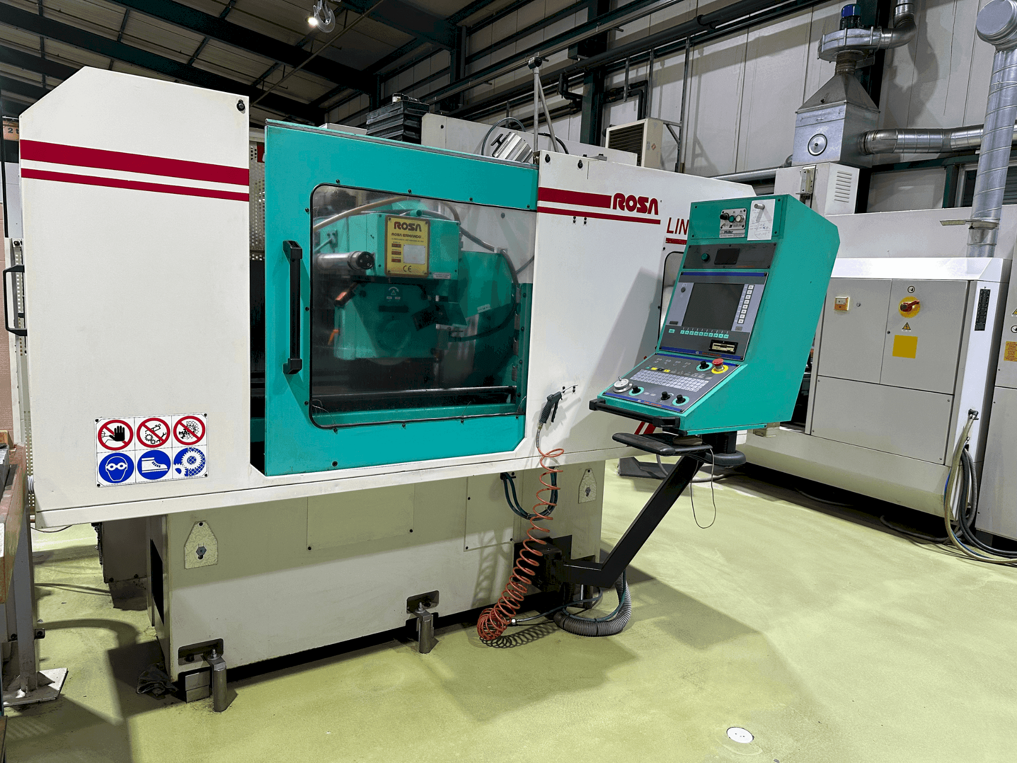 Frontansicht der ROSA ERMANDO LINEA Iron 08.6 Maschine