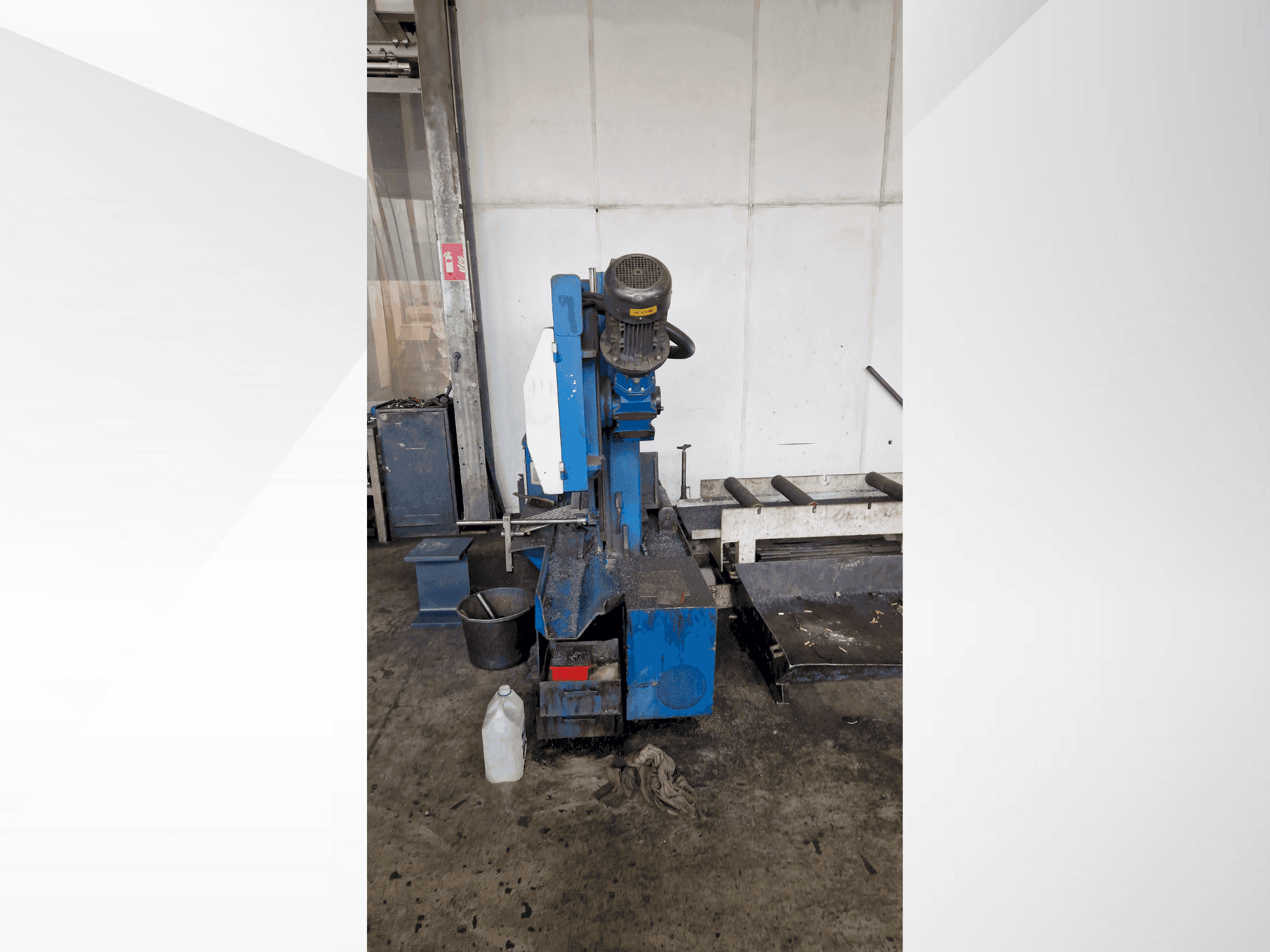 Frontansicht der KNUTH HB 460 L Maschine