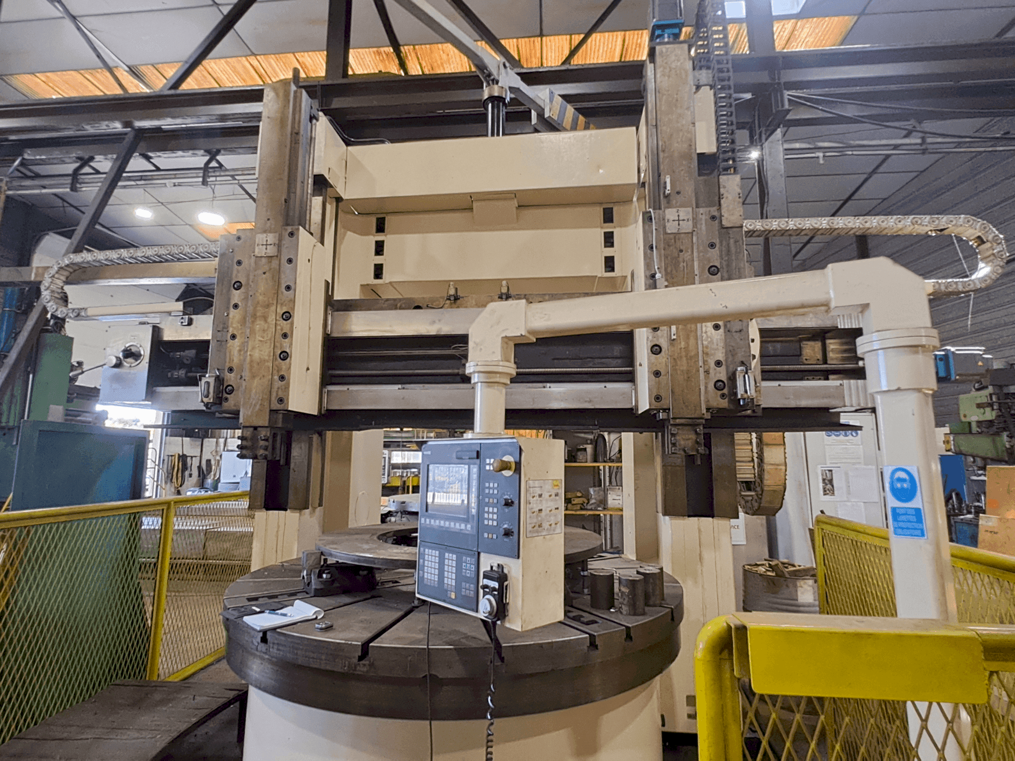 Frontansicht der WUXI C 5225x16/10 Maschine