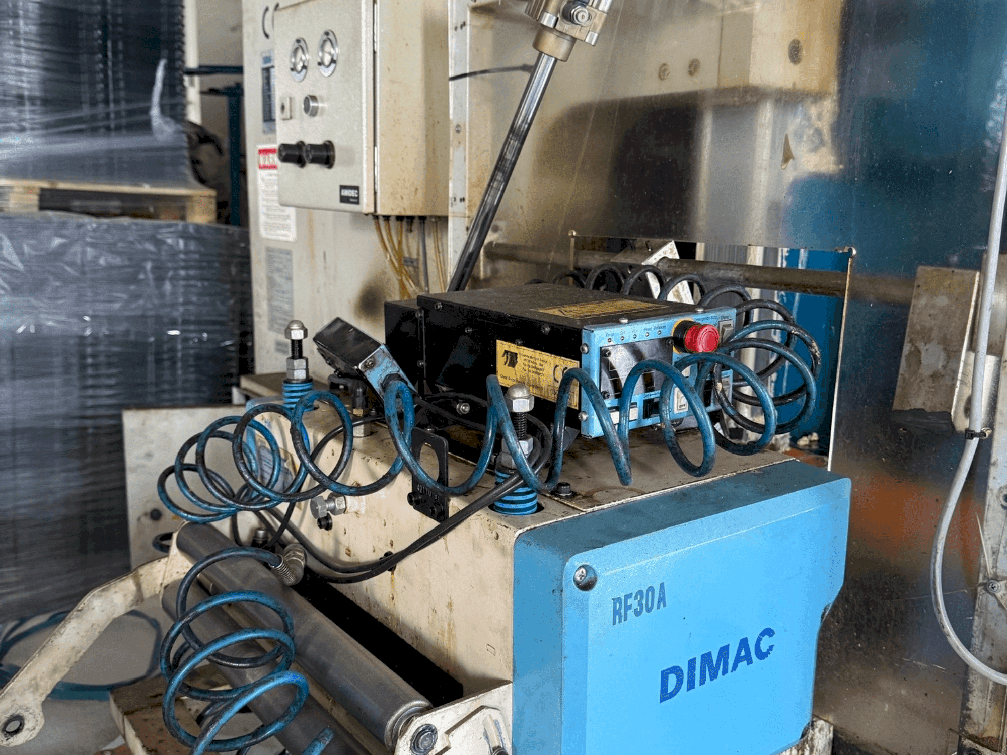 Frontansicht der SEYI SN1-110 Maschine