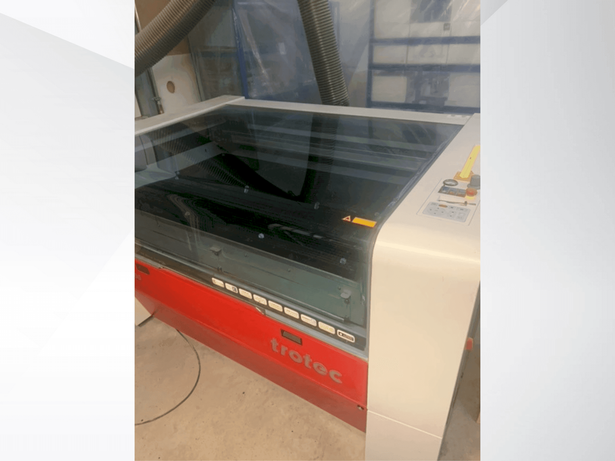 Frontansicht der Trotec SP500 Maschine