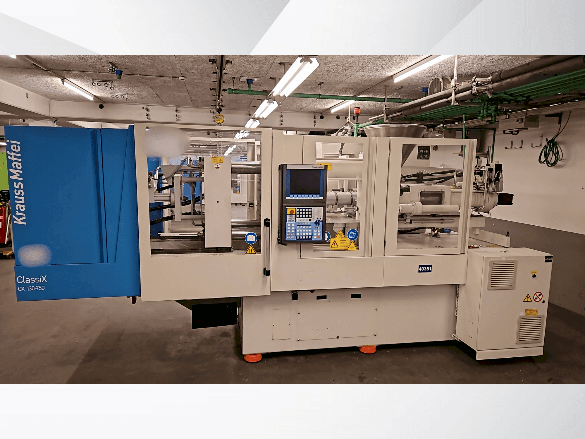 Frontansicht der Krauss Maffei 130-750 CX Maschine