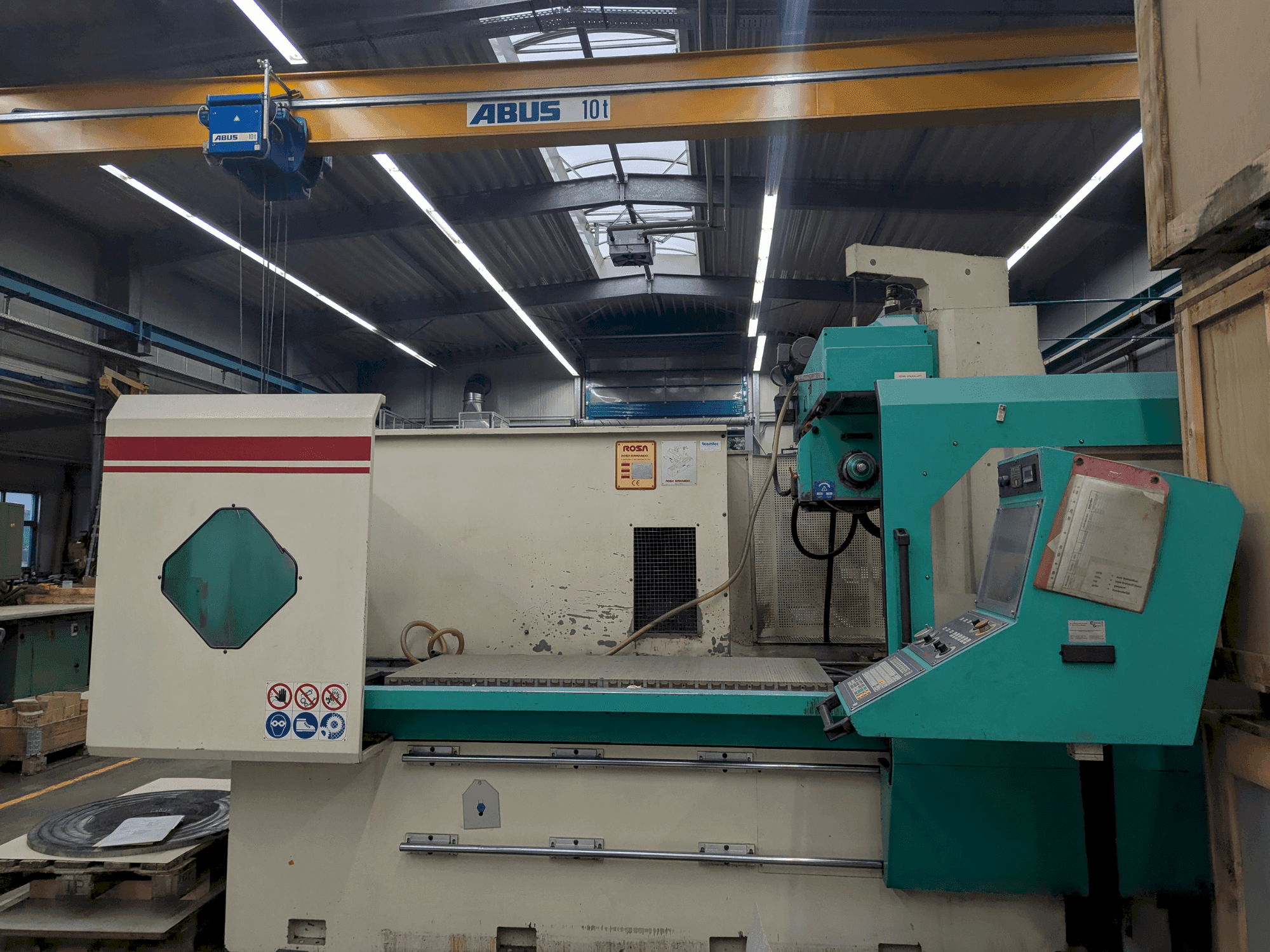 Frontansicht der ROSA ERMANDO Linea Silver 16.8 Maschine