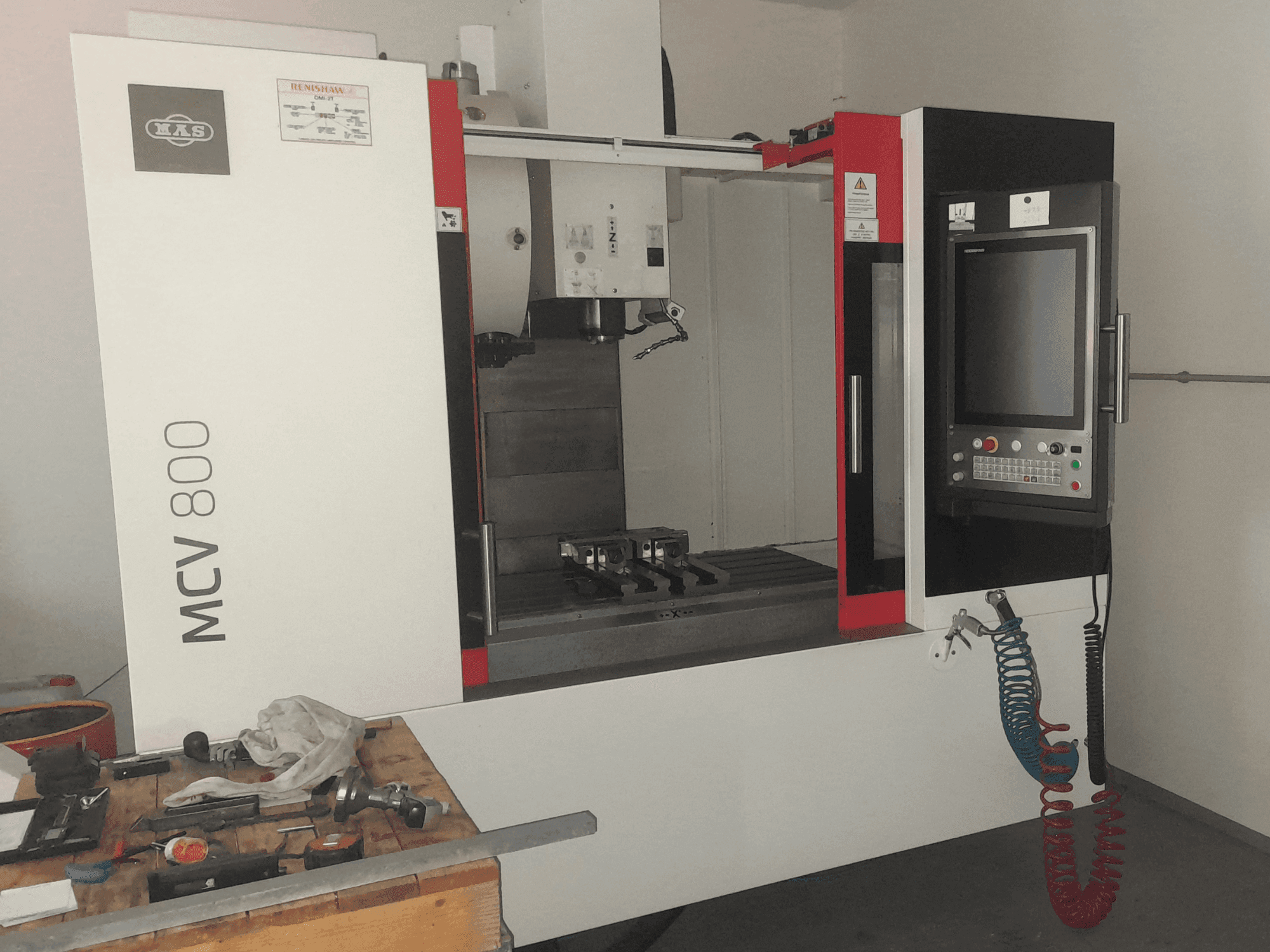 Frontansicht der KOVOSVIT MAS MCV 800 QUICK (2022) Maschine