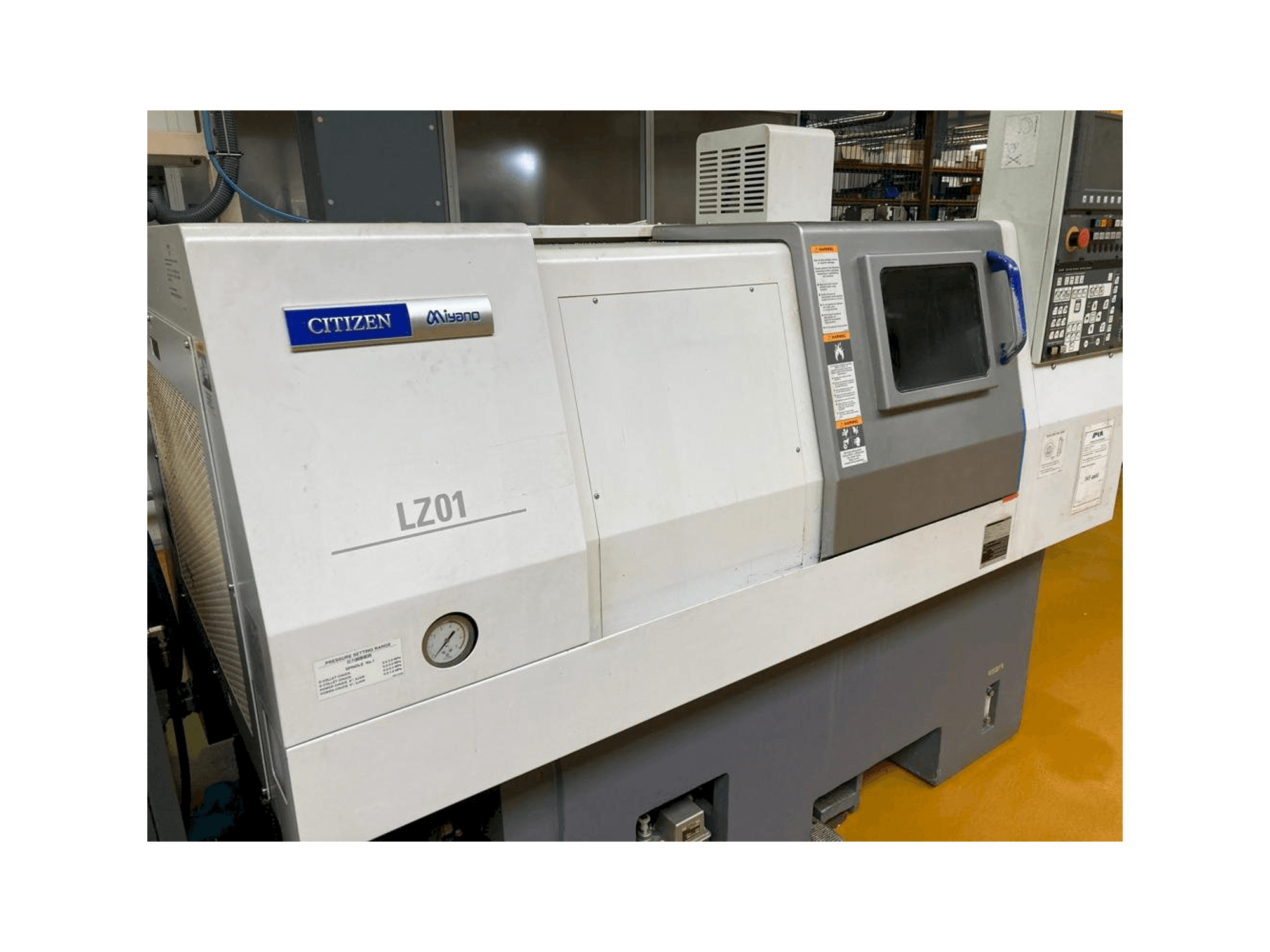 Frontansicht der Miyano LZ-01RY2 Maschine