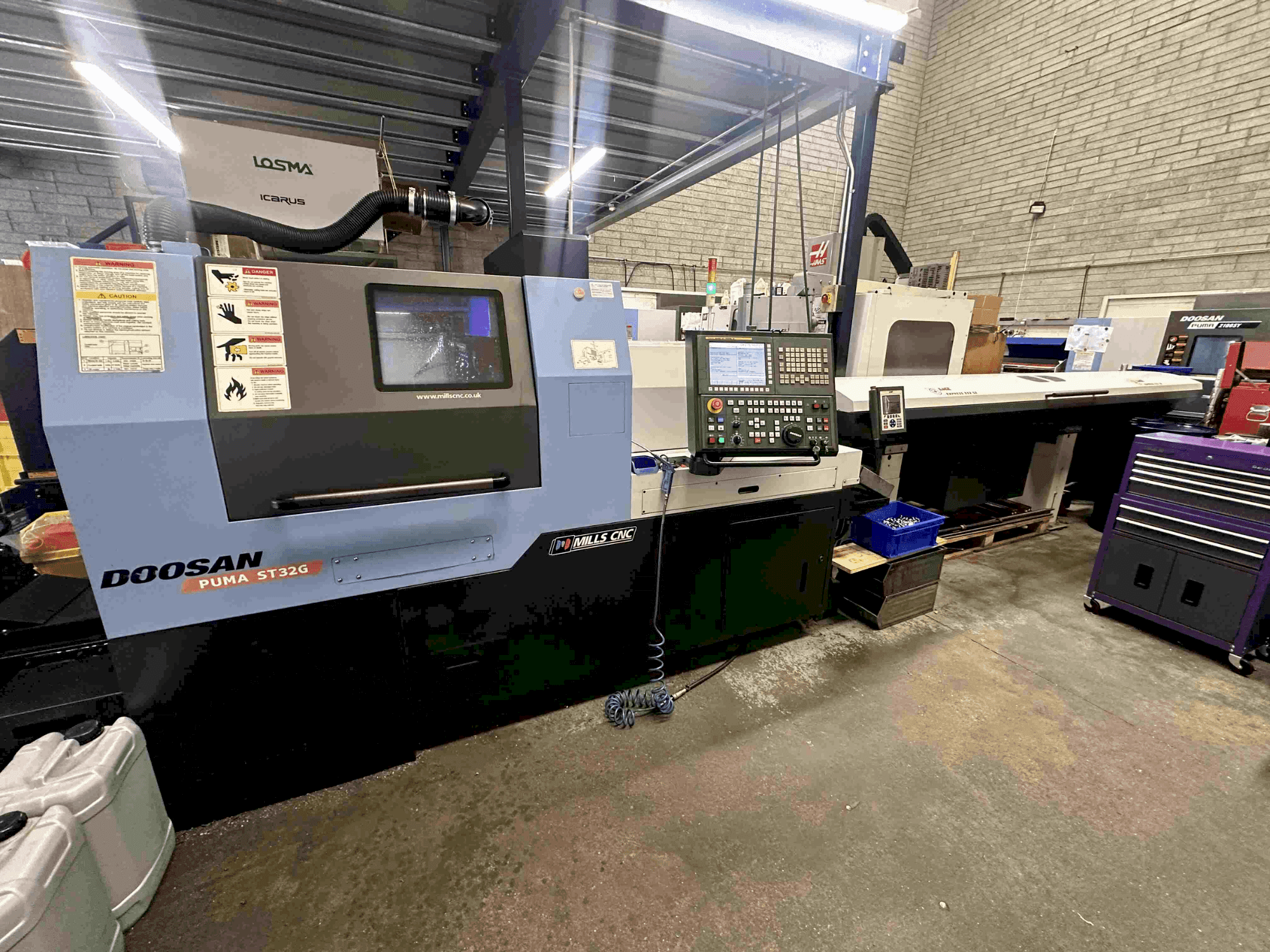 Frontansicht der DOOSAN Puma ST32G Maschine
