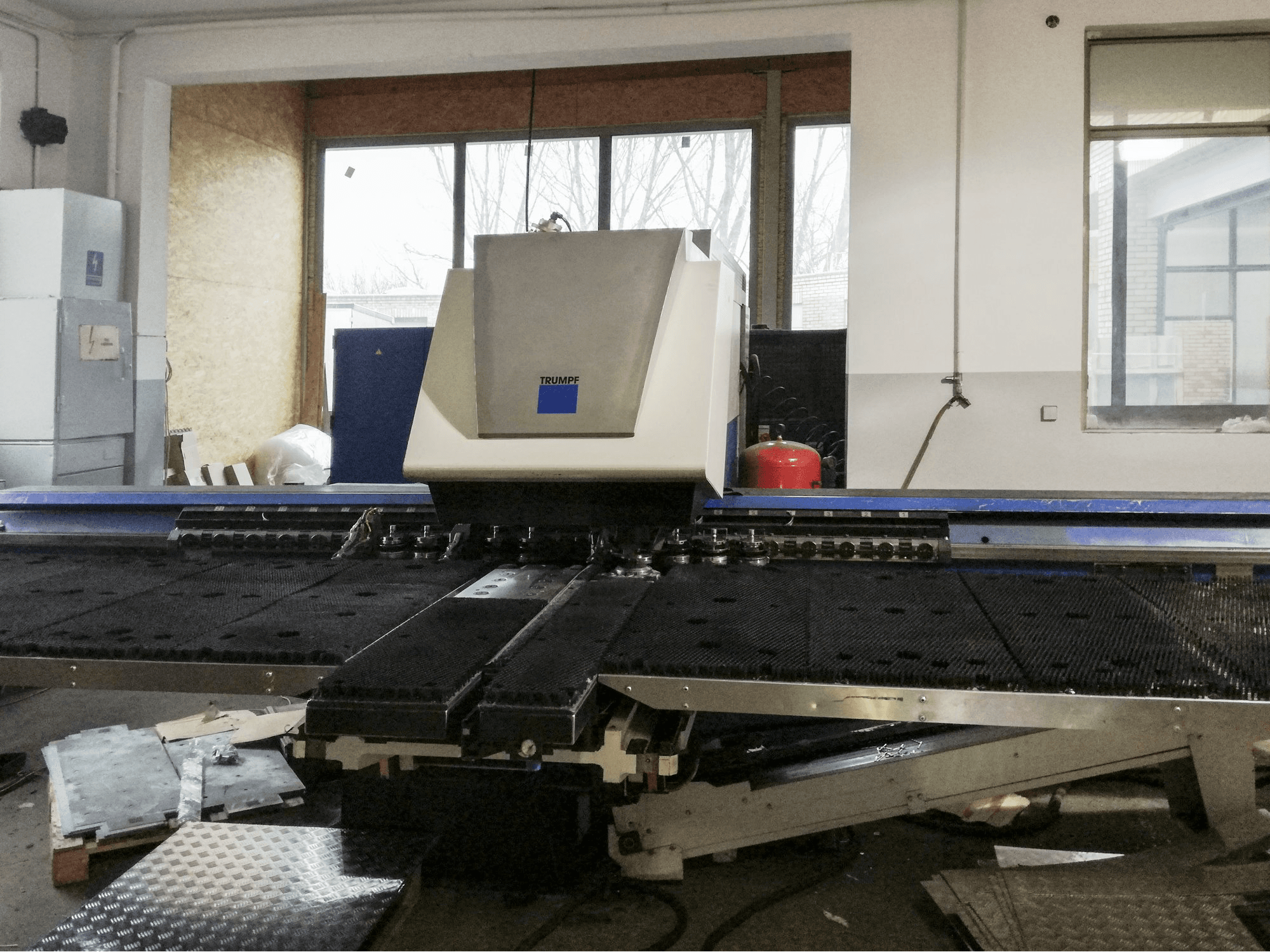 Vorderansicht der Trumpf Trumatic 3000 L Maschine