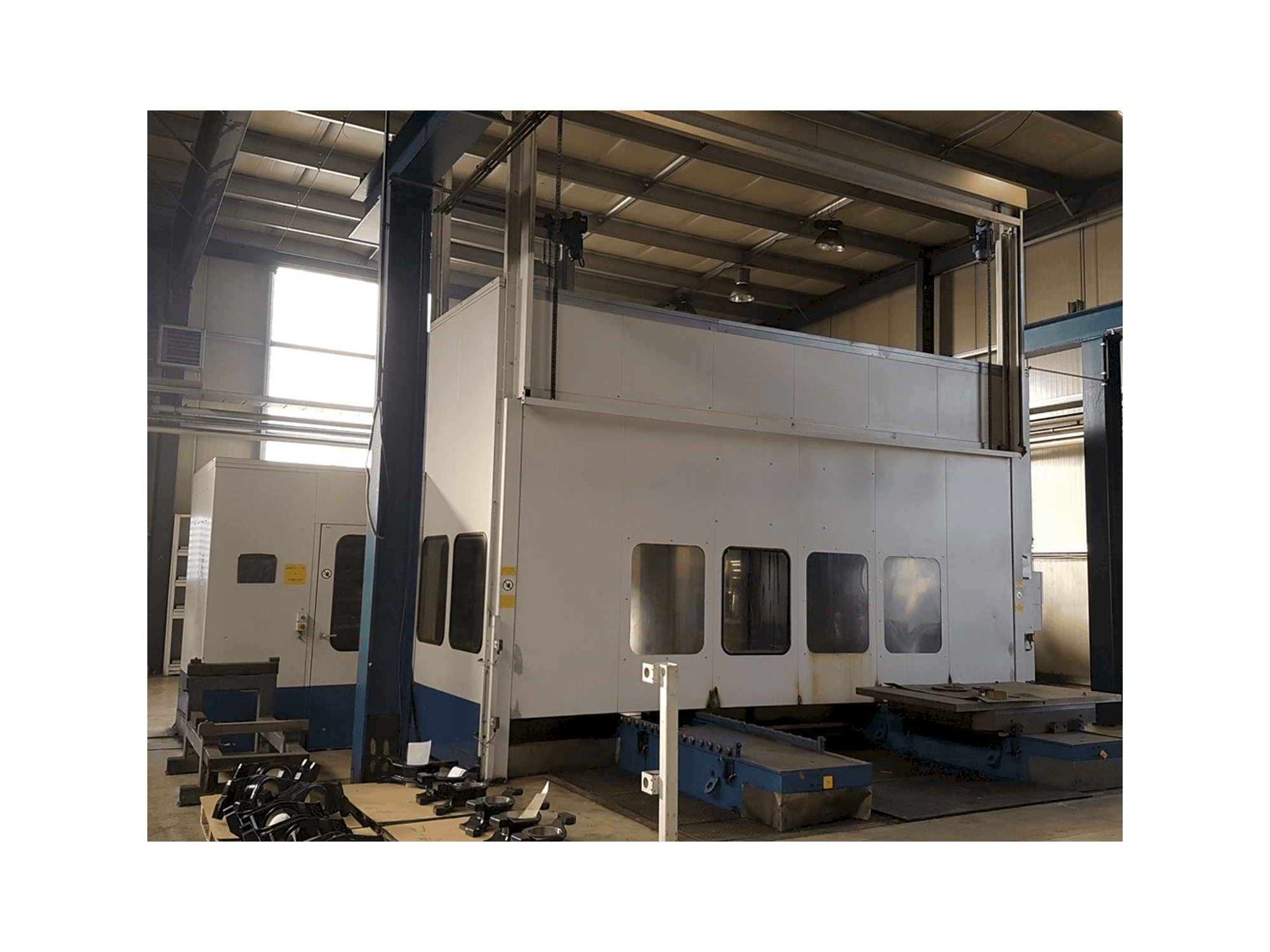 Frontansicht der PEGARD FLEXIVIT 3 Maschine