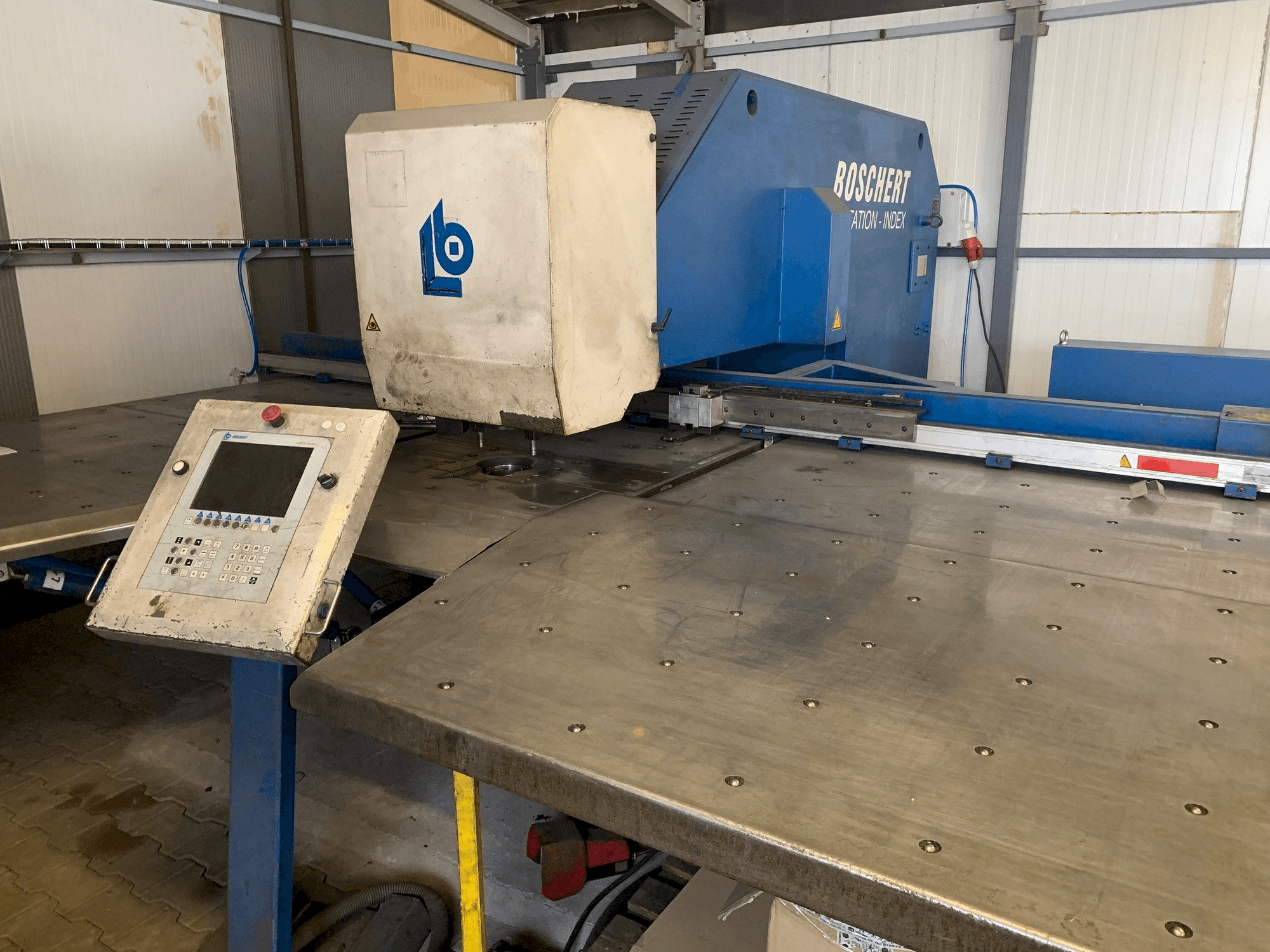 Frontansicht der Boschert EL 1250 Rota-Index Maschine