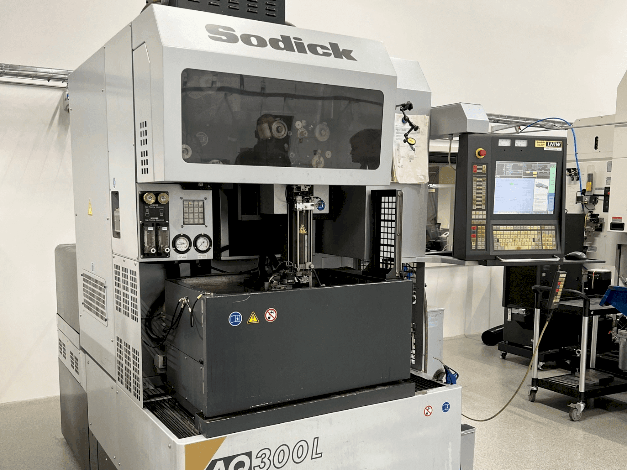 Front view of Sodick AQ300L machine