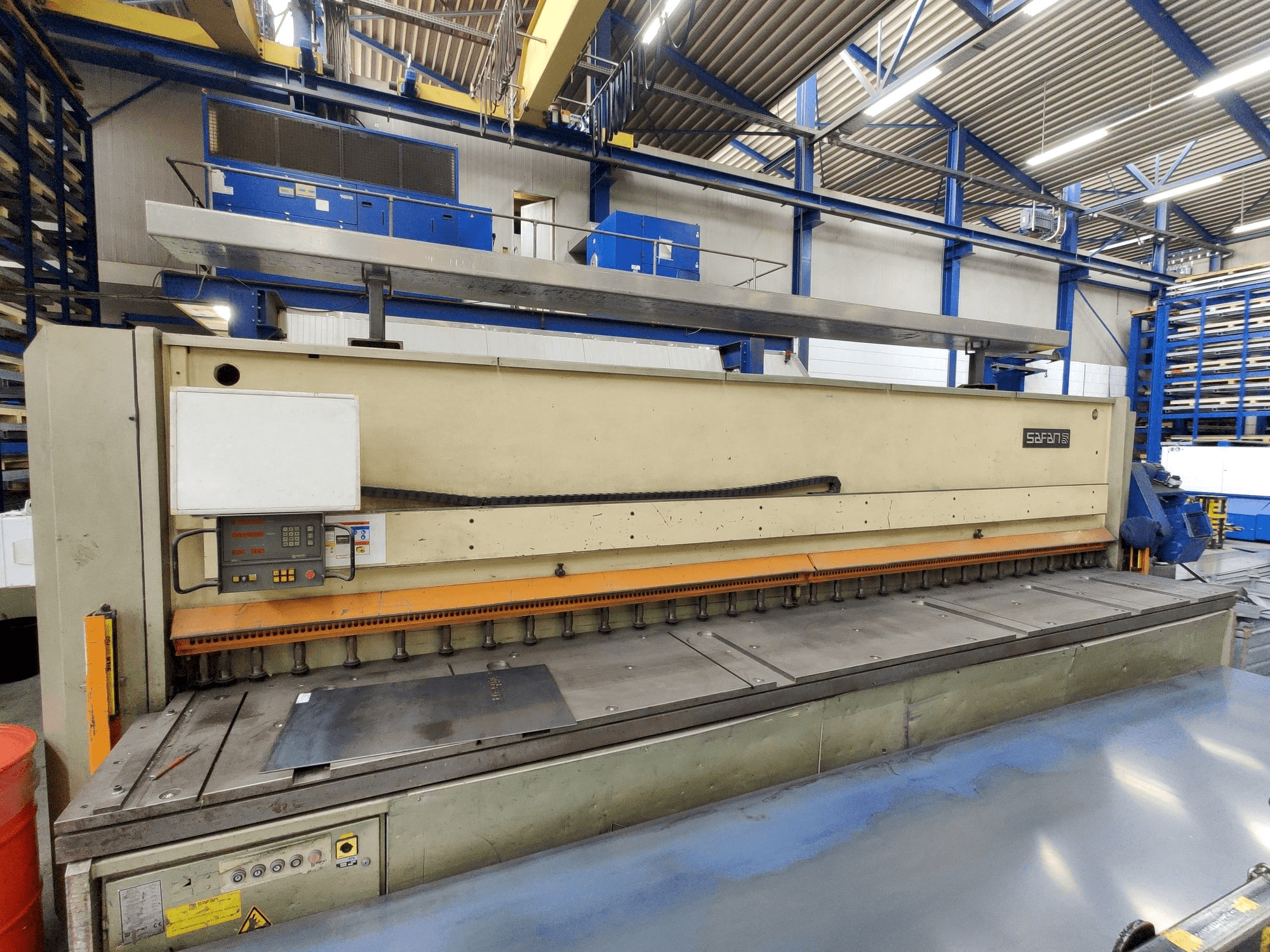 Frontansicht der Safan HVR610-10 Maschine