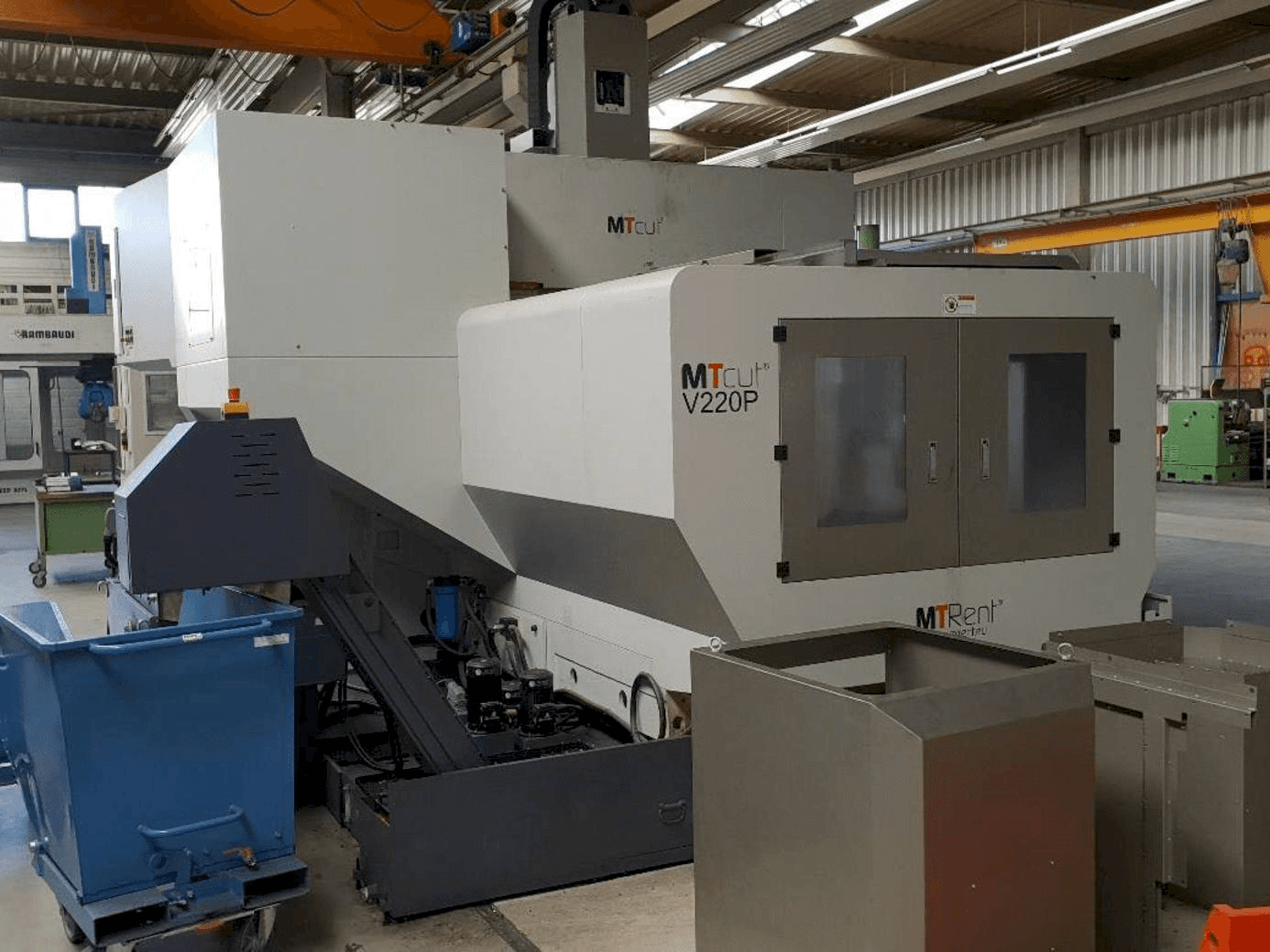 Front view of MTcut V220P machine