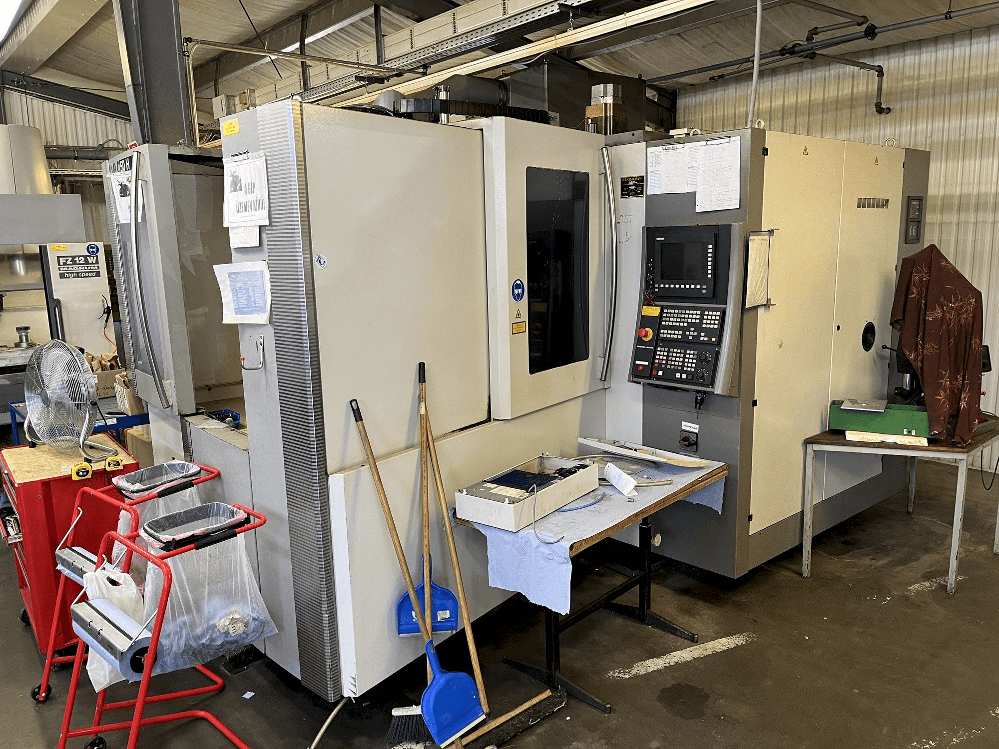 Frontansicht der DMG MORI DMC 50H Maschine