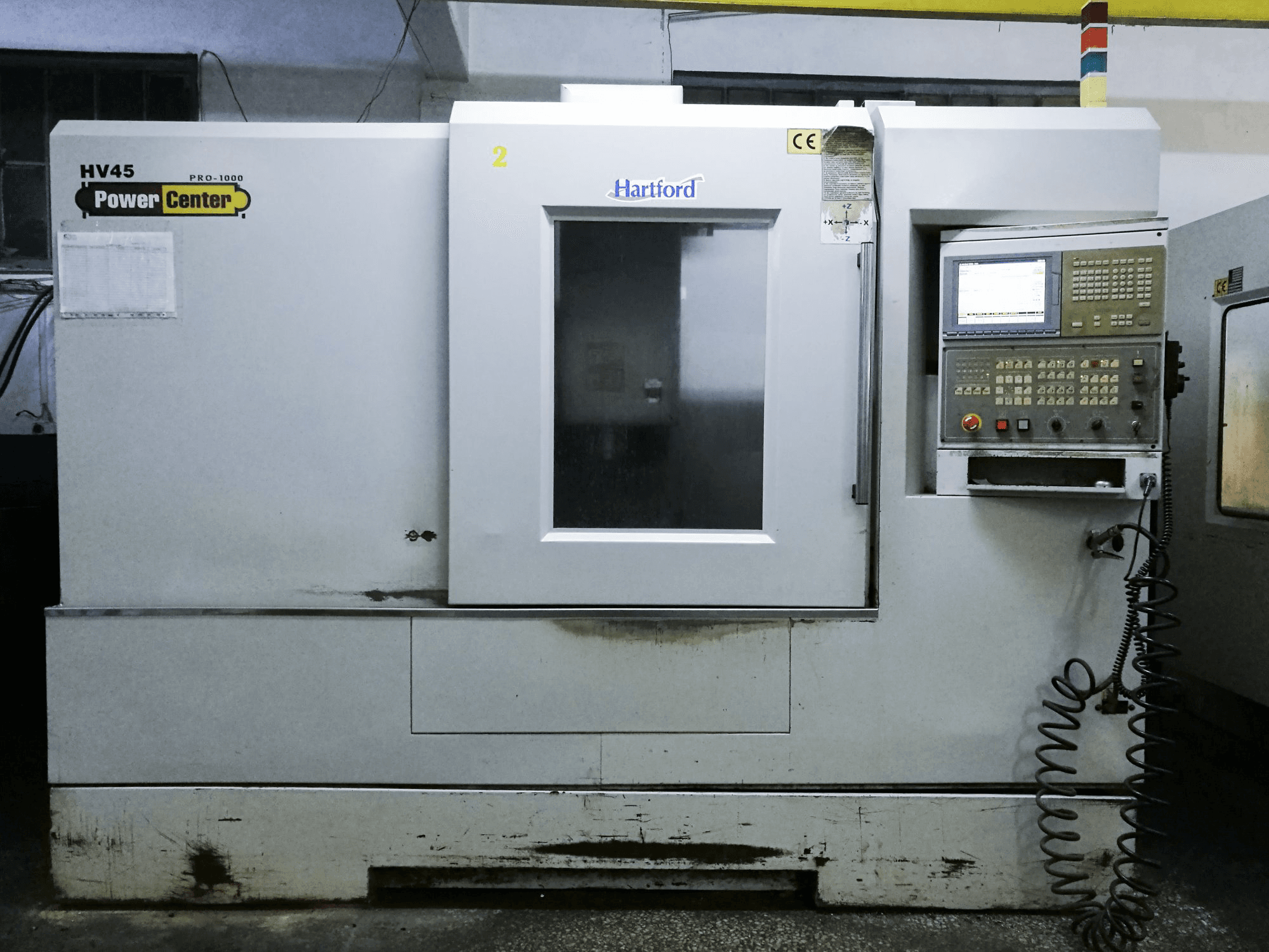 Frontansicht der Hartford PRO1000A Maschine
