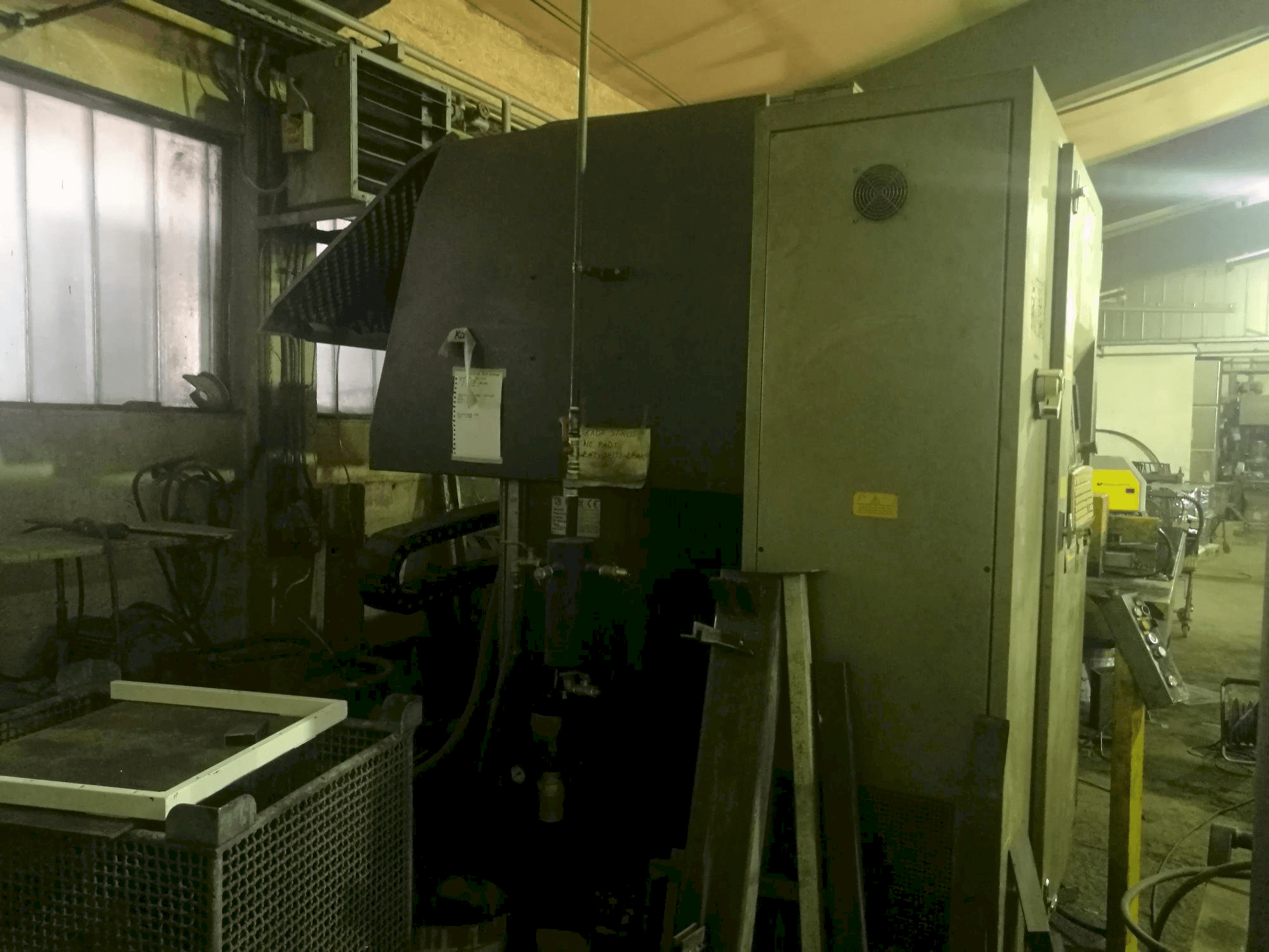 Linke Seitenansicht der Rainer 1000R Maschine