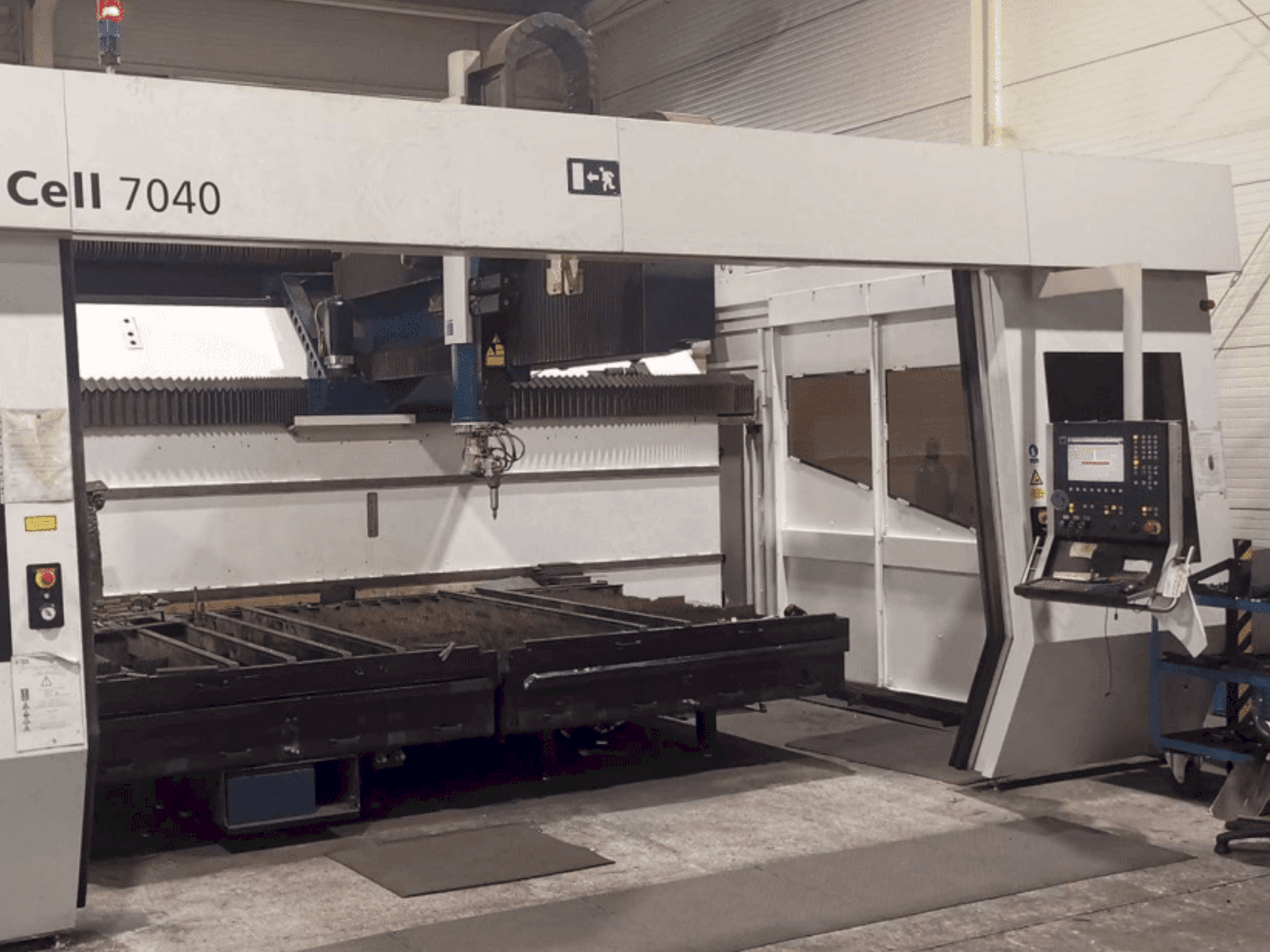 Frontansicht der TRUMPF TruLaser Cell 7040 Maschine