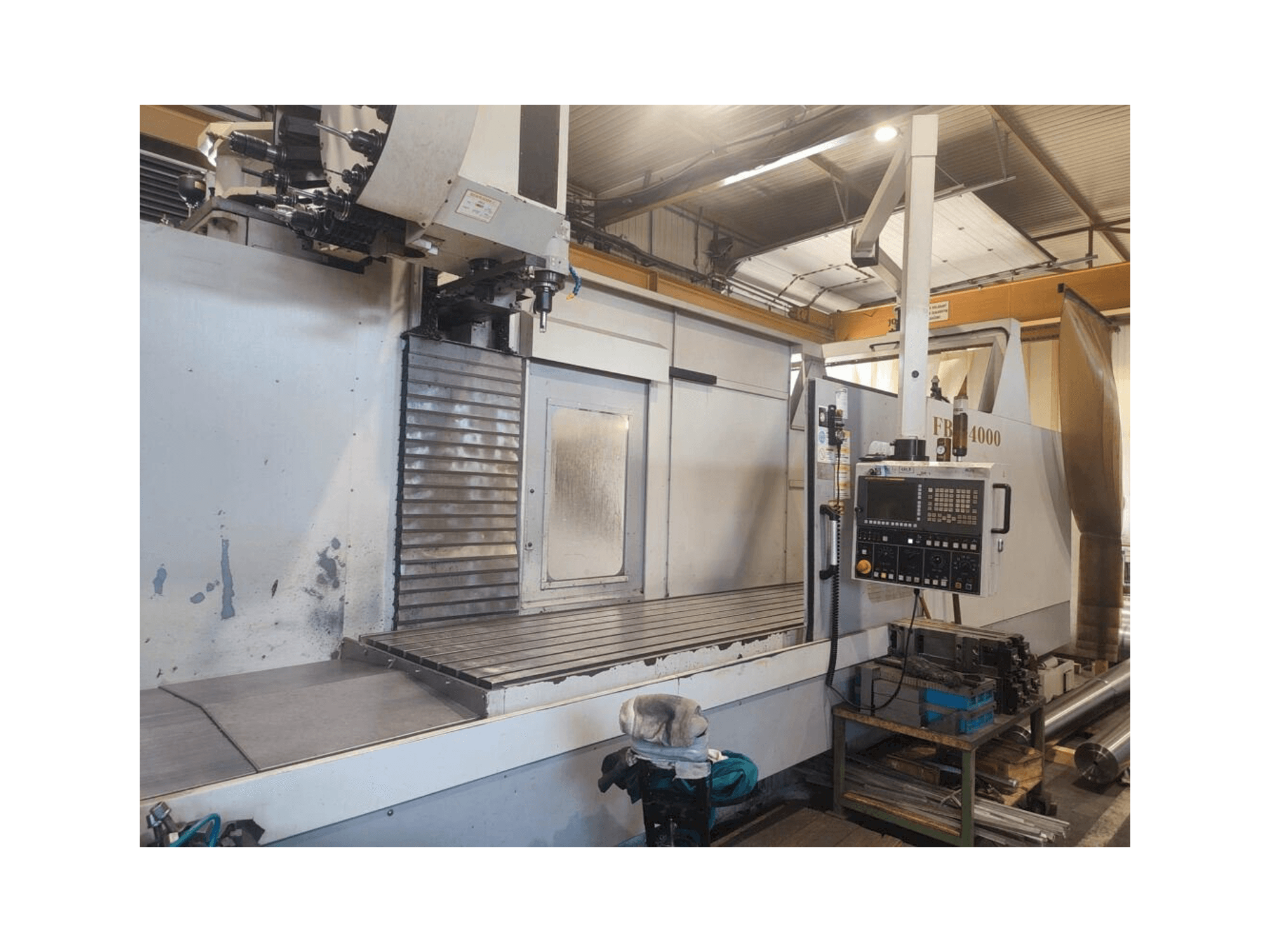 Frontansicht der Eumach FBE-4000 Maschine