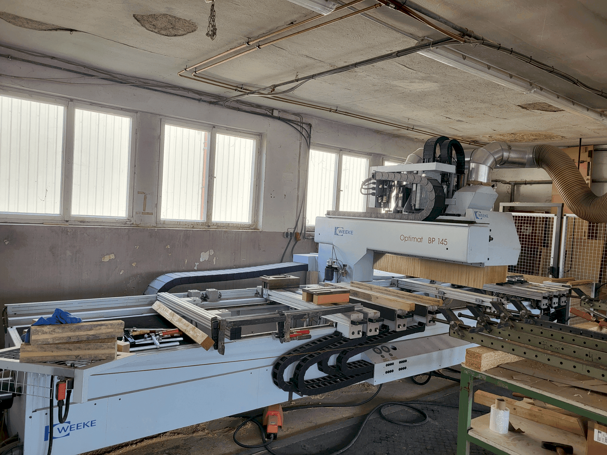 Frontansicht der Weeke Optimat BP145 Maschine