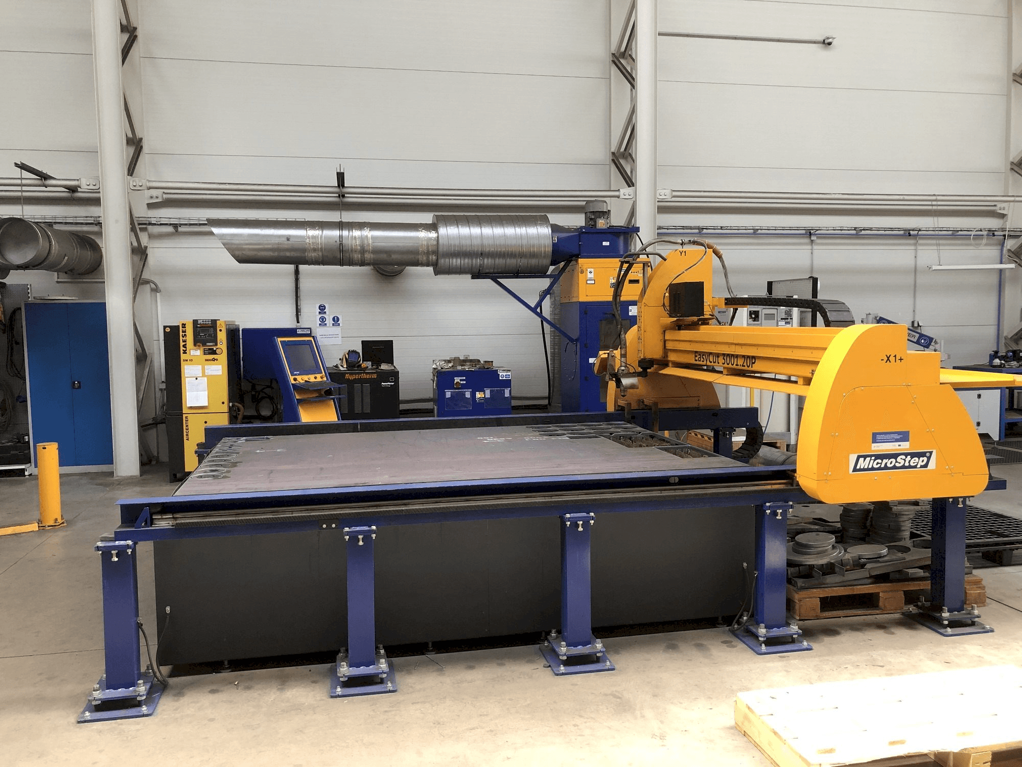 Frontansicht der MicroStep Easy Cut 3001.20P Maschine