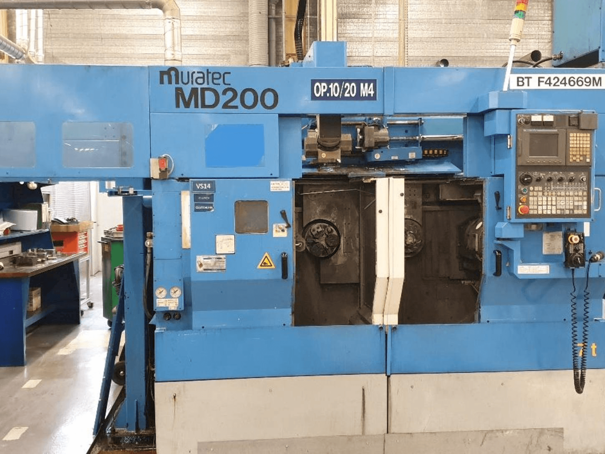 Frontansicht der Muratec MD200 Maschine